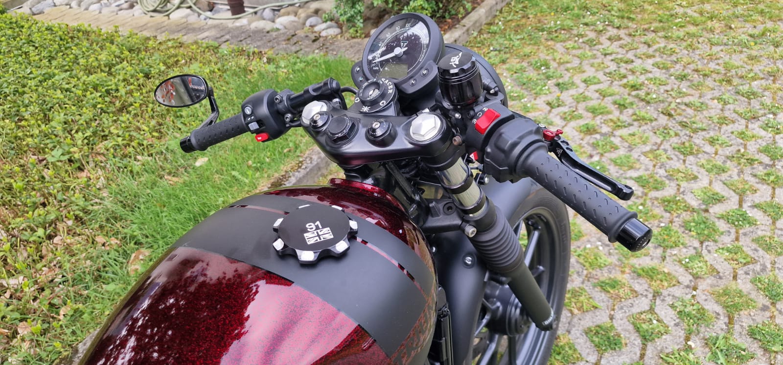 TRIUMPH Street Twin 900 i-image-6