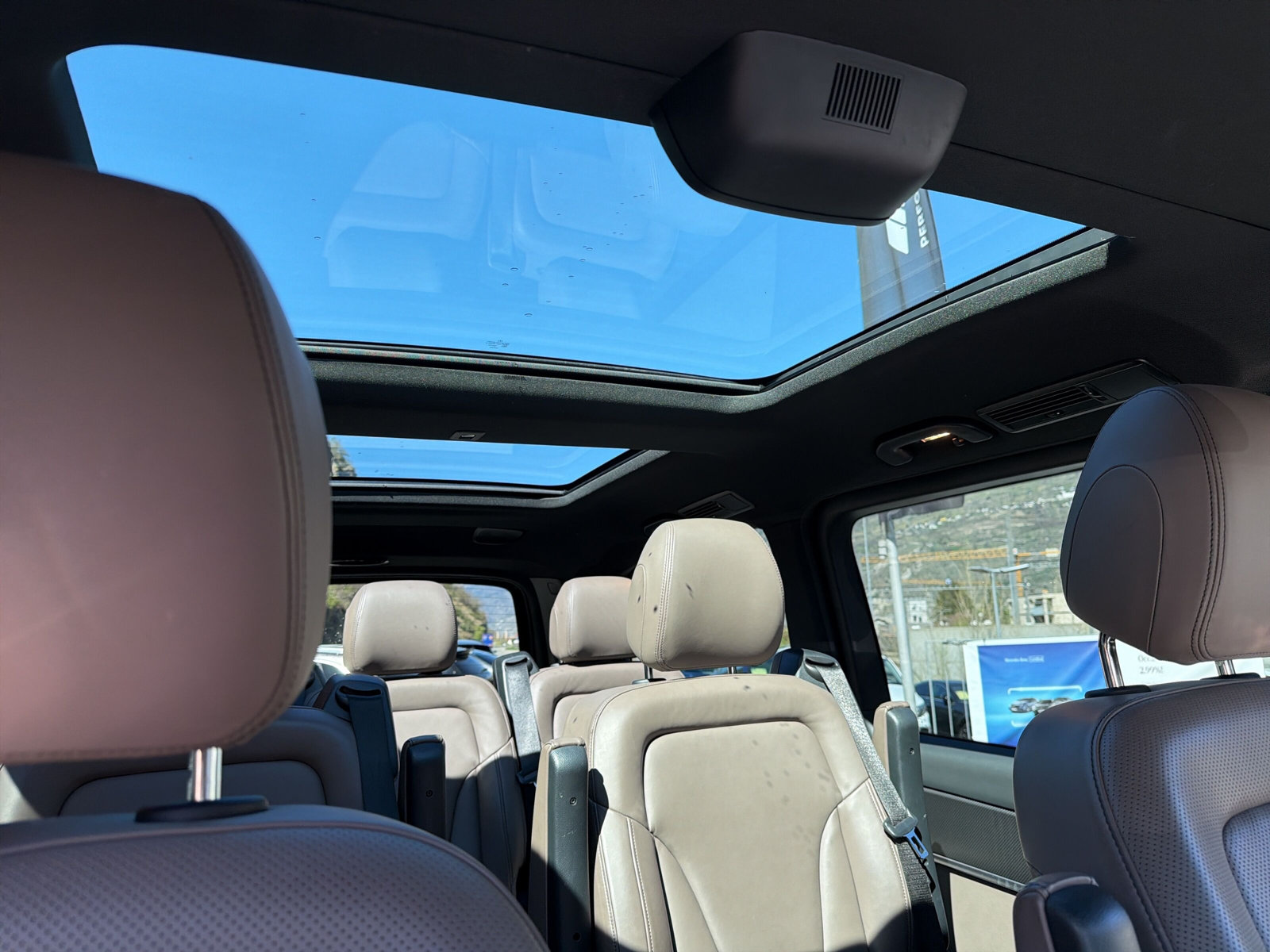 MERCEDES-BENZ V 300 d Swiss Edition AMG-Line L 4M-image-21