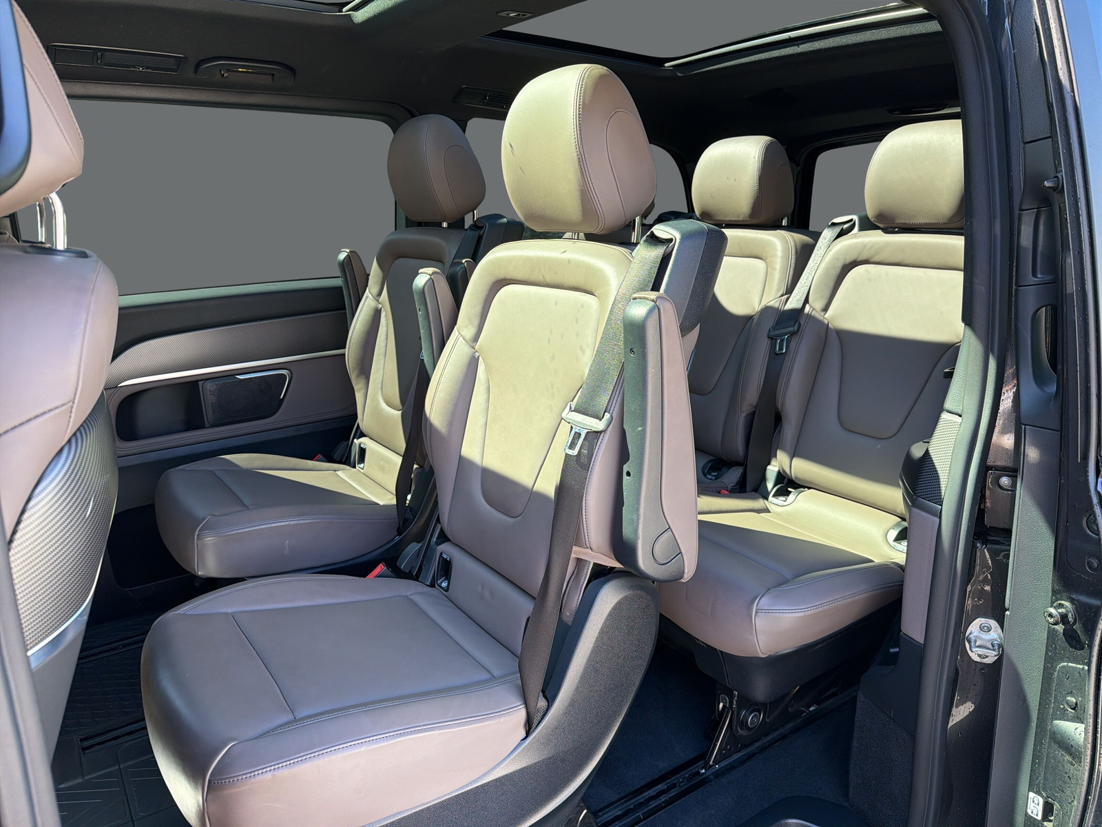MERCEDES-BENZ V 300 d Swiss Edition AMG-Line L 4M-image-13