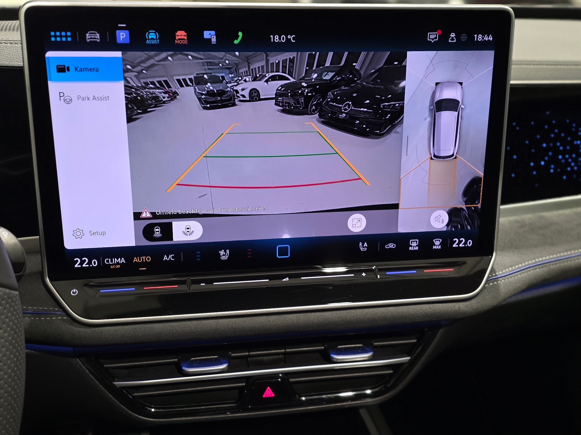VW Passat Variant 2.0 TSI R-Line Signature Black Style 4 Motion DSG-image-9