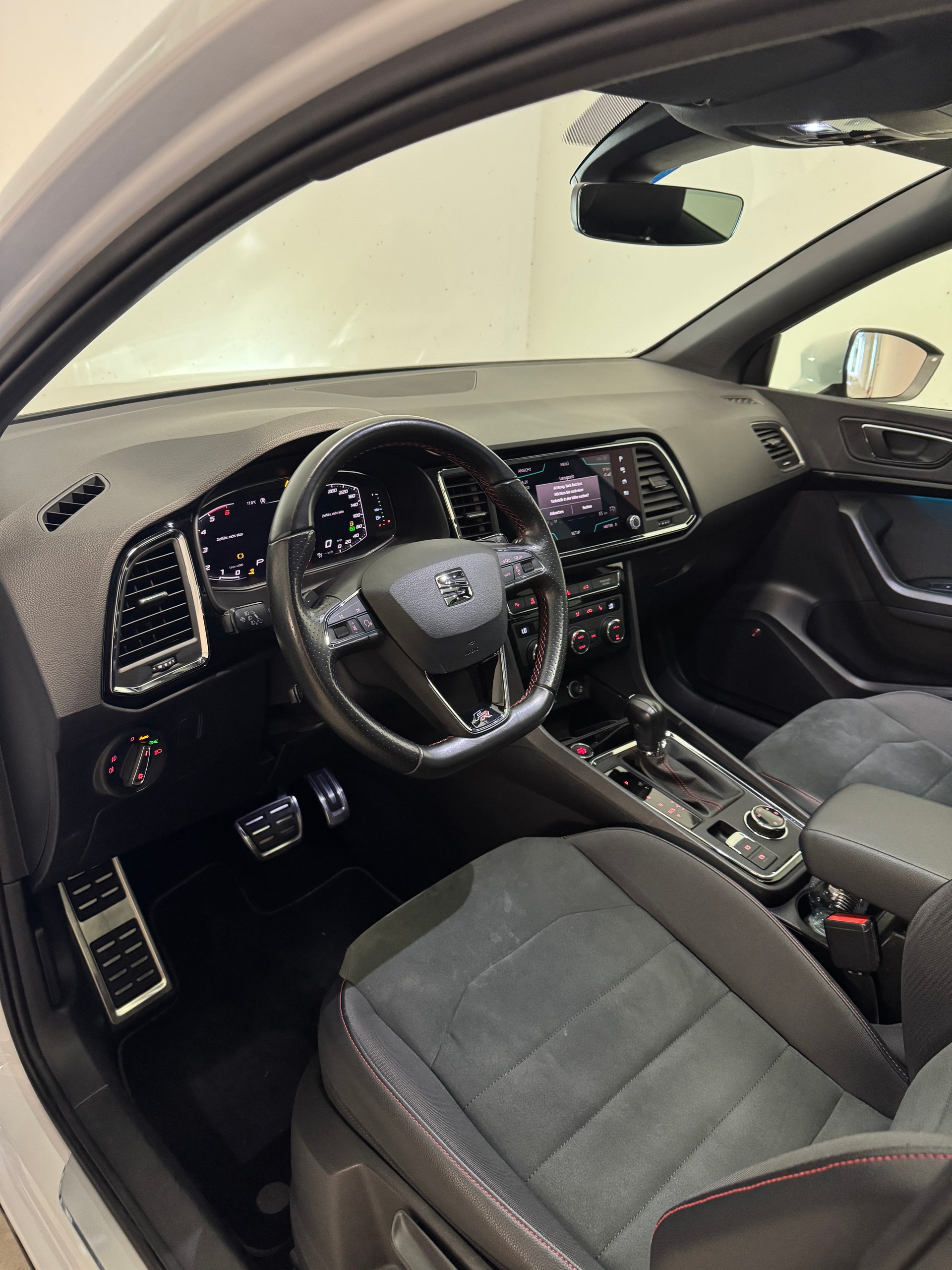 SEAT Ateca 2.0 TDI FR Xcellence 4Drive DSG *Perlweiss*-image-6