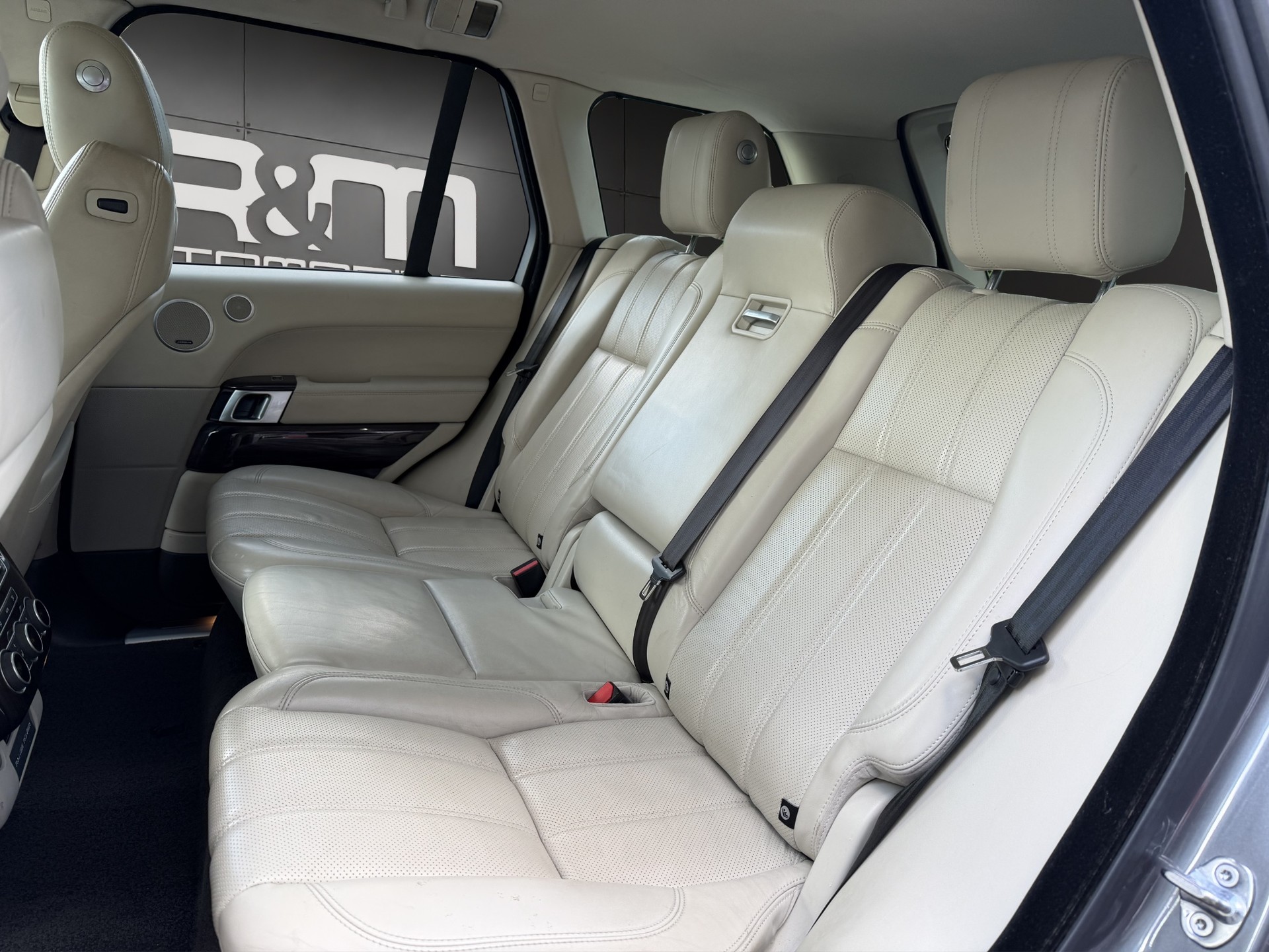 LAND ROVER Range Rover 3.0 TDV6 Vogue Automatic-image-9