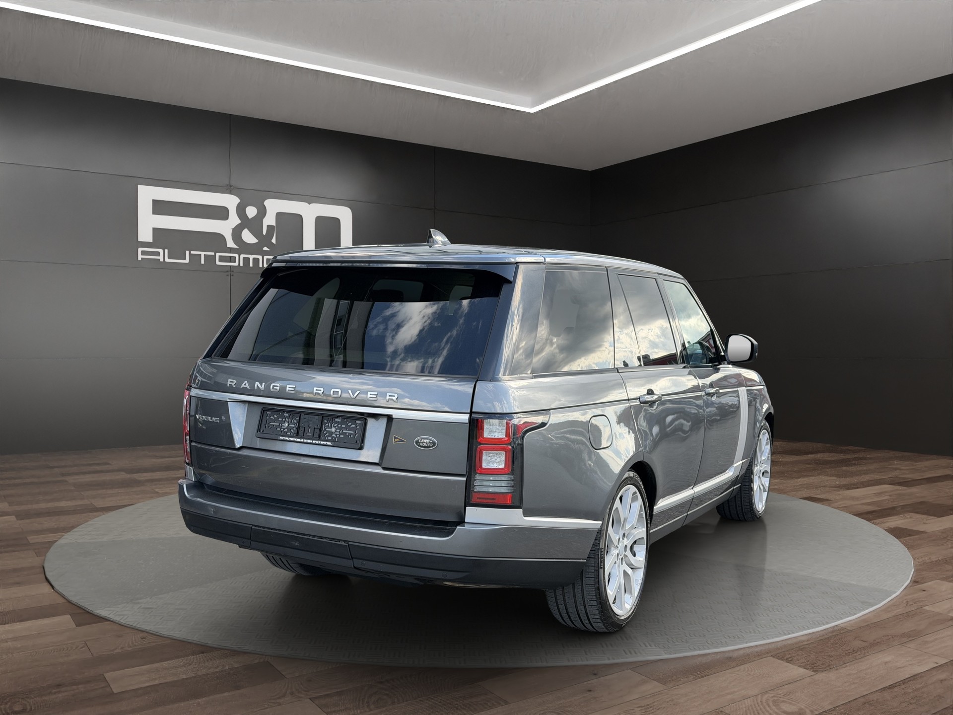 LAND ROVER Range Rover 3.0 TDV6 Vogue Automatic-image-4