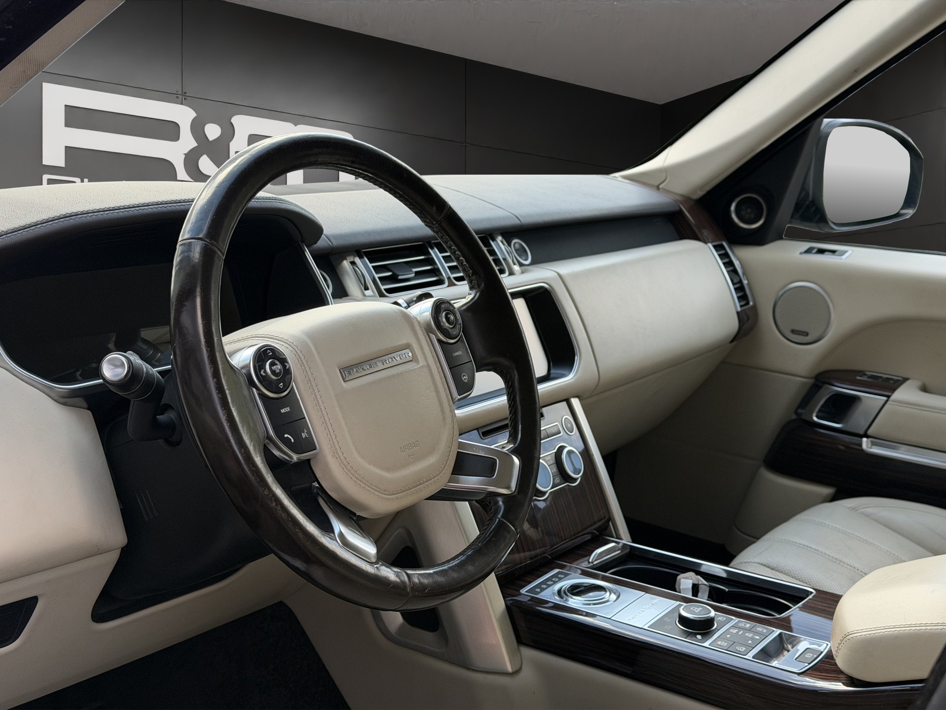 LAND ROVER Range Rover 3.0 TDV6 Vogue Automatic-image-7