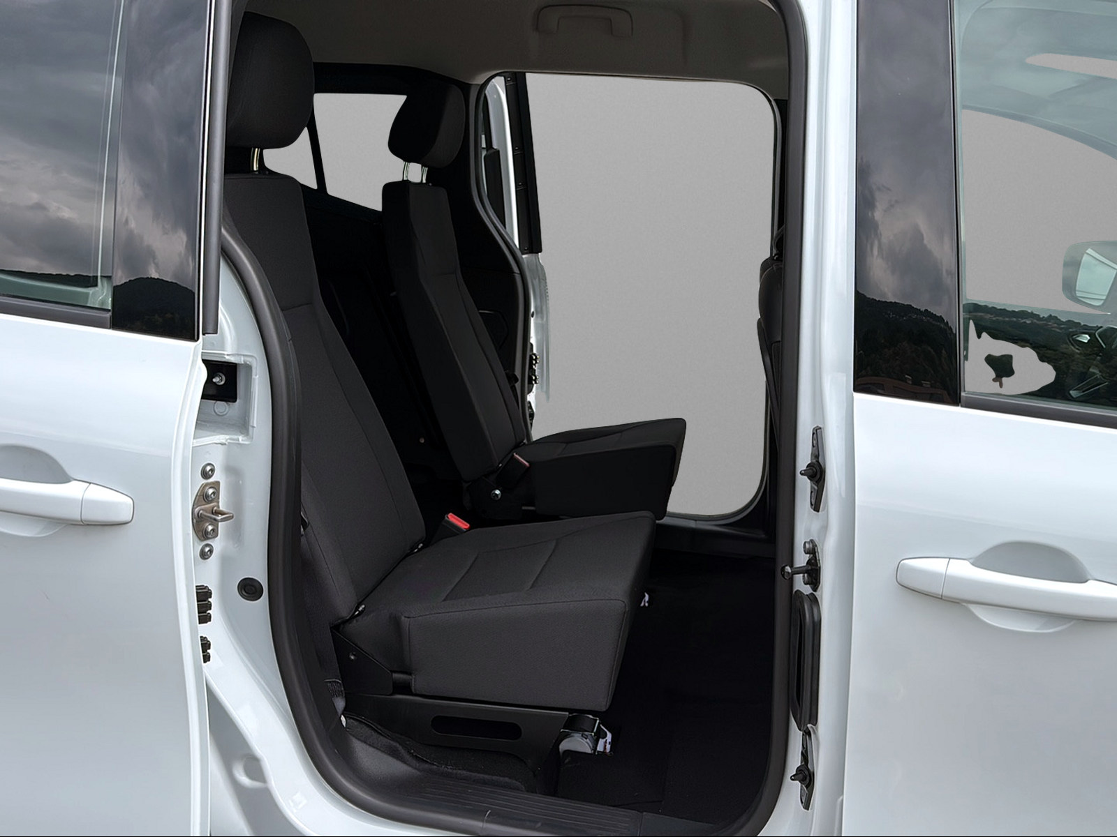 RENAULT Kangoo 1.3 TCe 130 PF Techno EDC Trasfomazione Disabili-image-4
