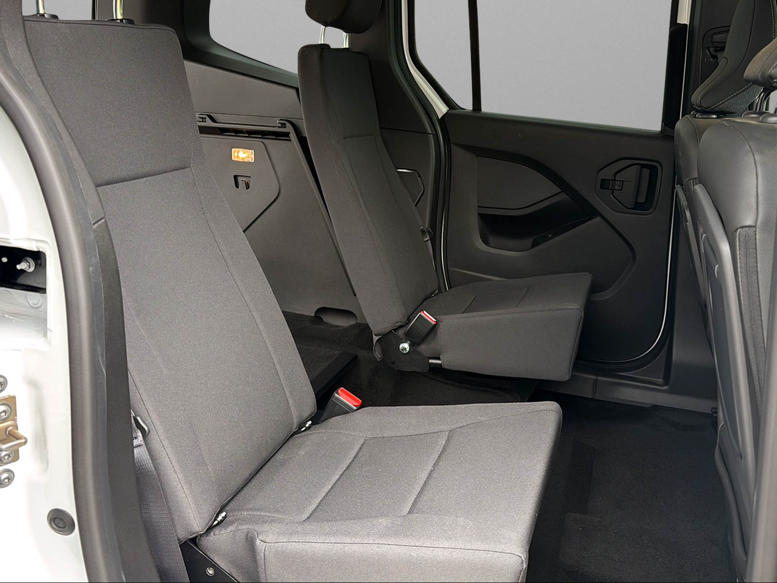 RENAULT Kangoo 1.3 TCe 130 PF Techno EDC Trasfomazione Disabili-image-13