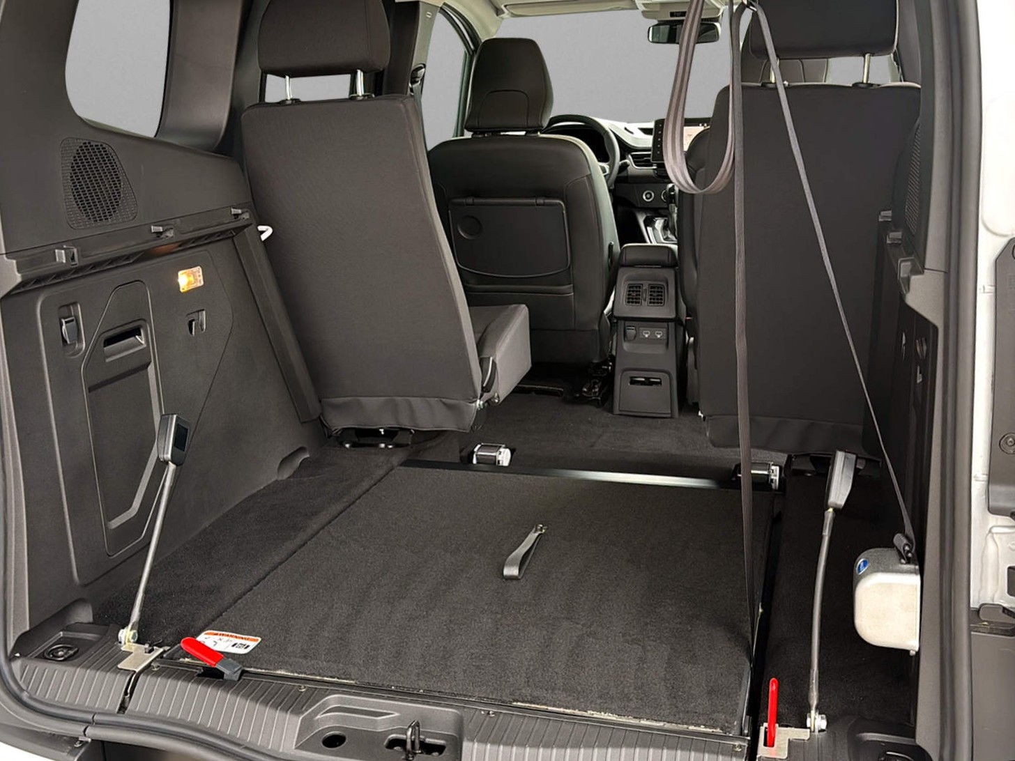 RENAULT Kangoo 1.3 TCe 130 PF Techno EDC Trasfomazione Disabili-image-8