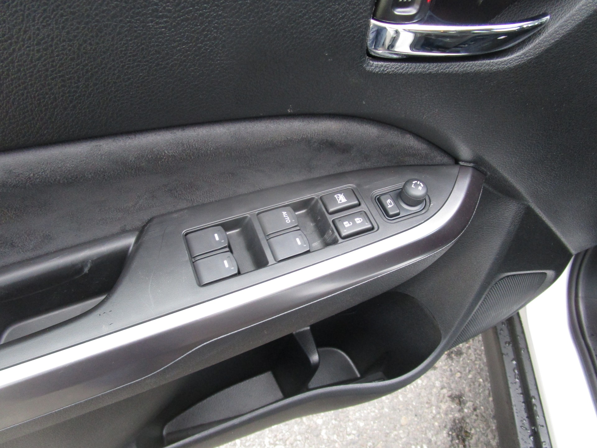 SUZUKI Vitara 1.4 Boosterjet Compact Top 4x4 Hybrid Automatic-image-8