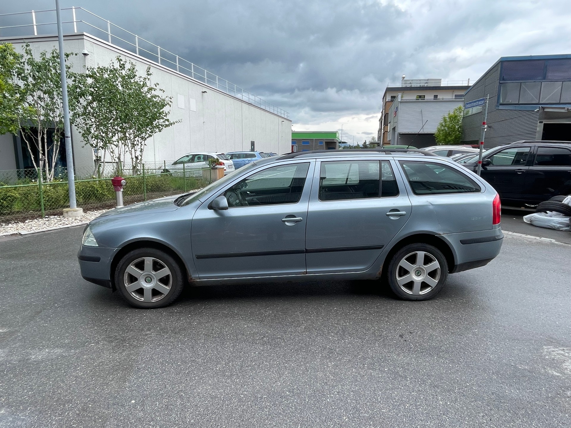 SKODA Octavia 2.0 FSI Adventure 4x4-image-7