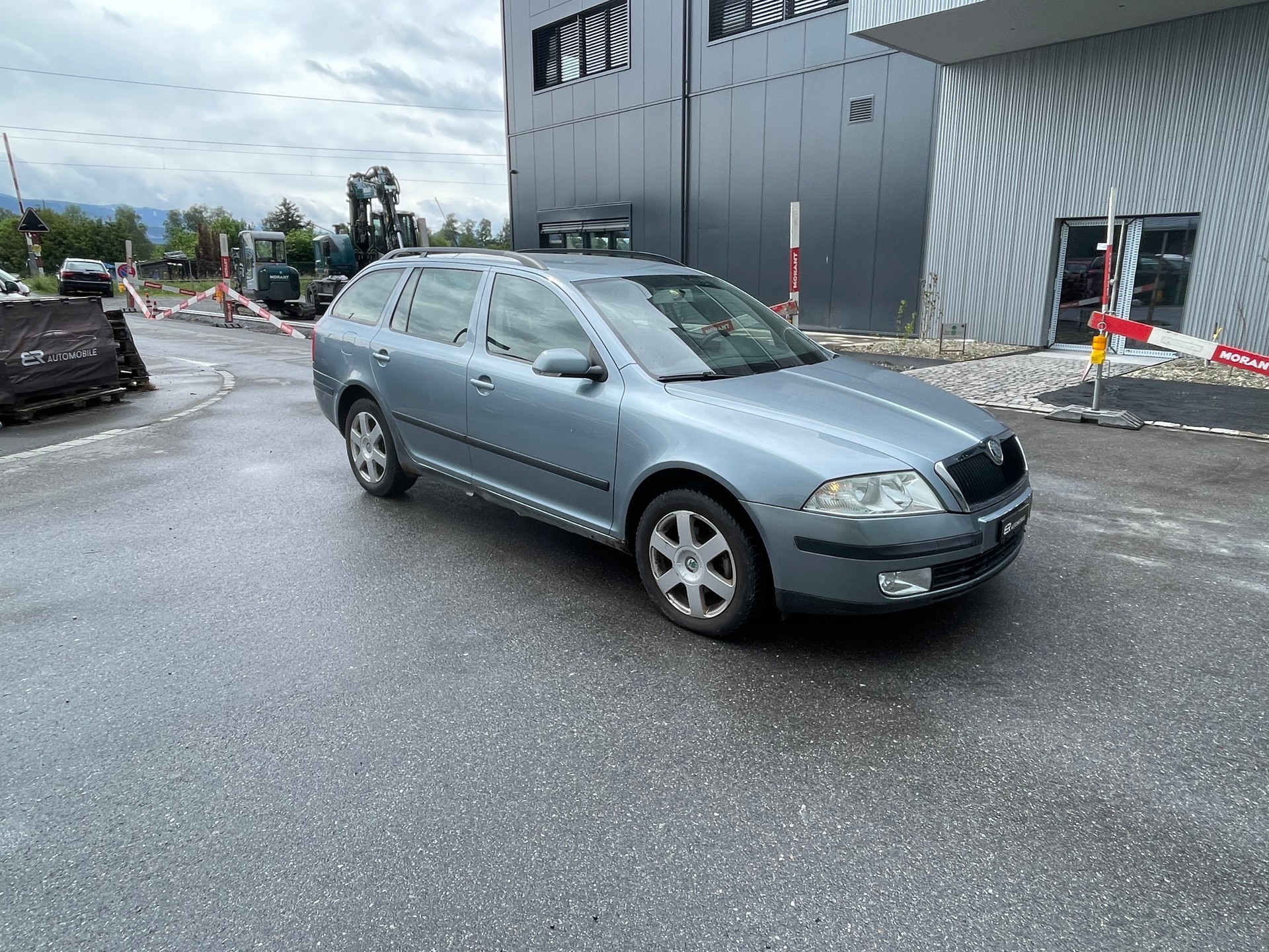 SKODA Octavia 2.0 FSI Adventure 4x4-image-1