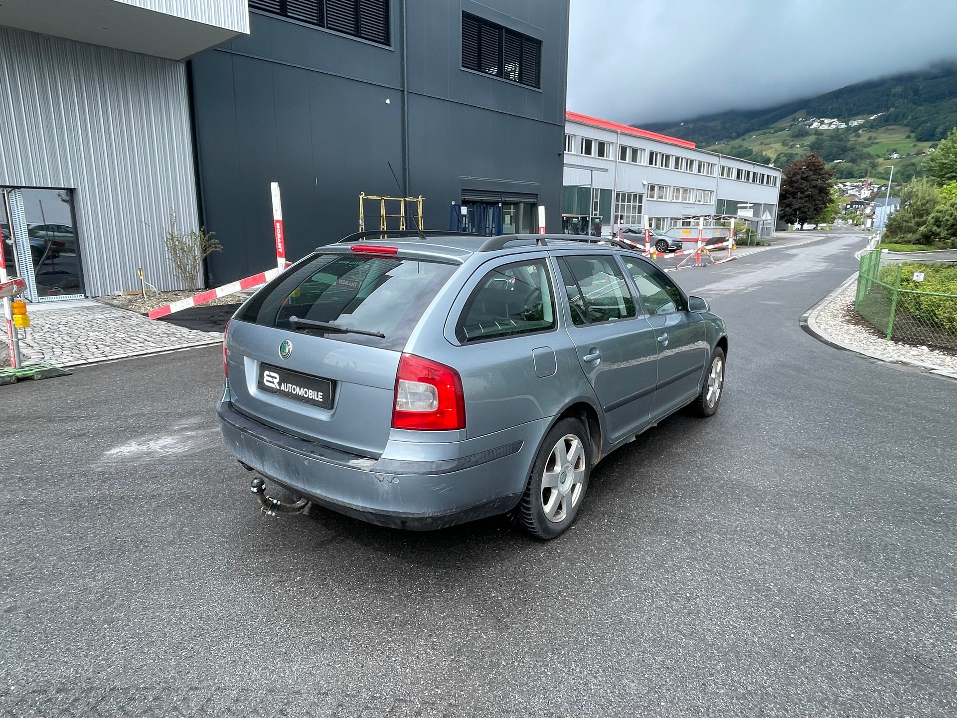 SKODA Octavia 2.0 FSI Adventure 4x4-image-4