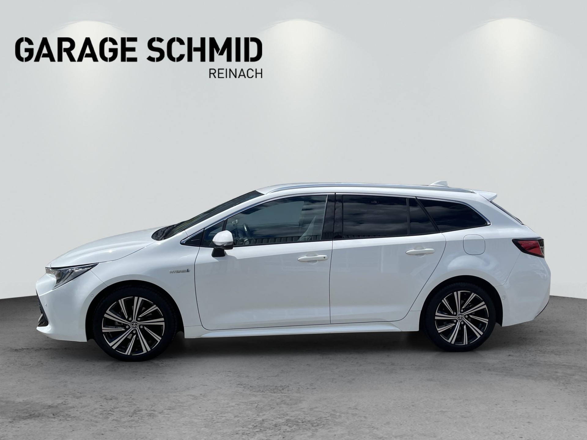 TOYOTA Corolla Touring Sports 1.8 HSD Trend-showroom-element-3