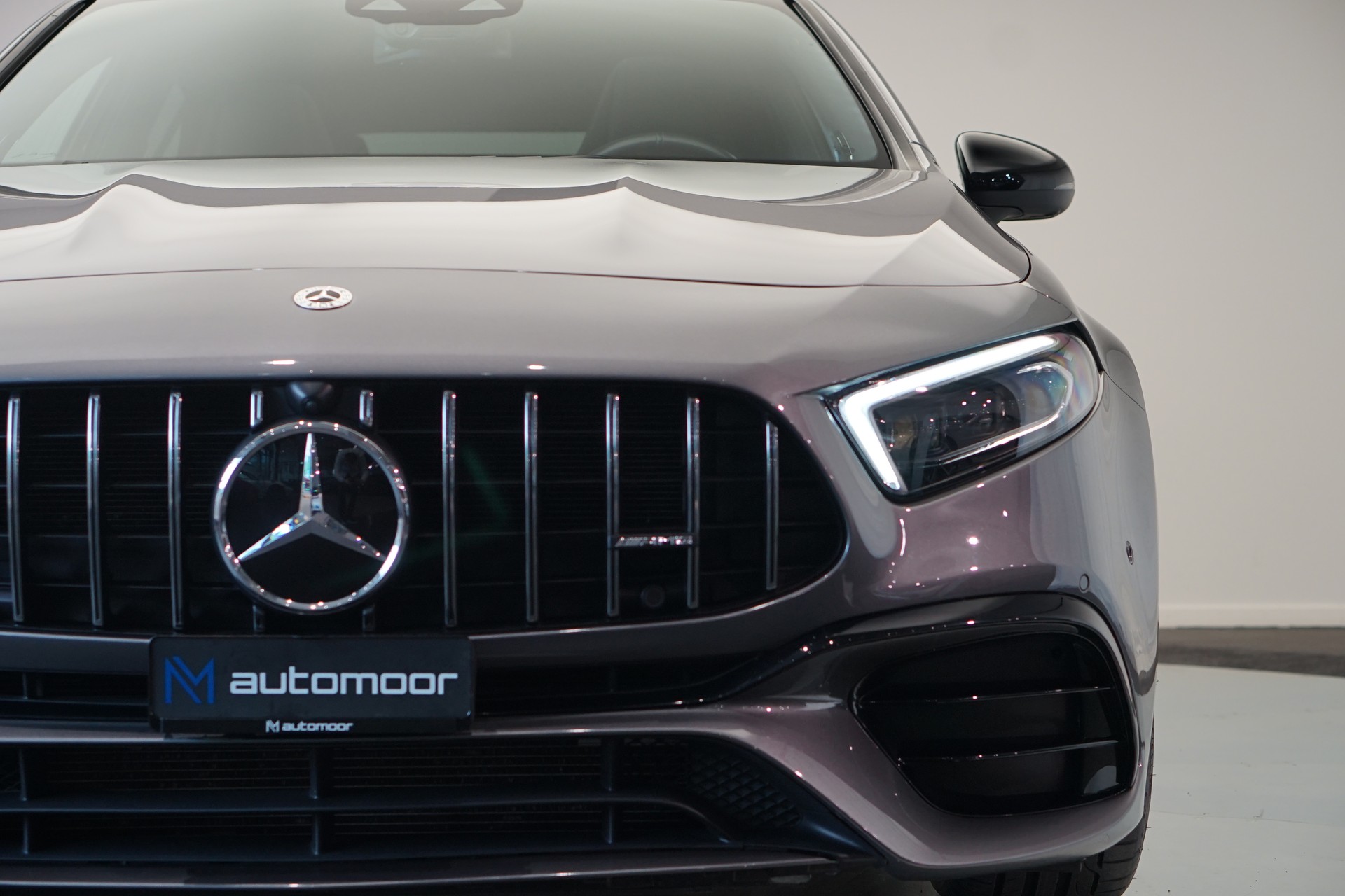 MERCEDES-BENZ A 45 S AMG 4Matic+ Speedshift *CH-Fahrzeug* *Pano* *Performance Sitze*-image-8