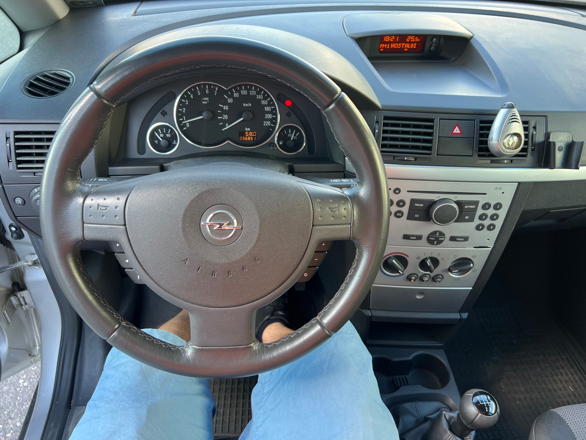 OPEL Meriva 1.6i 16V Enjoy-image-11