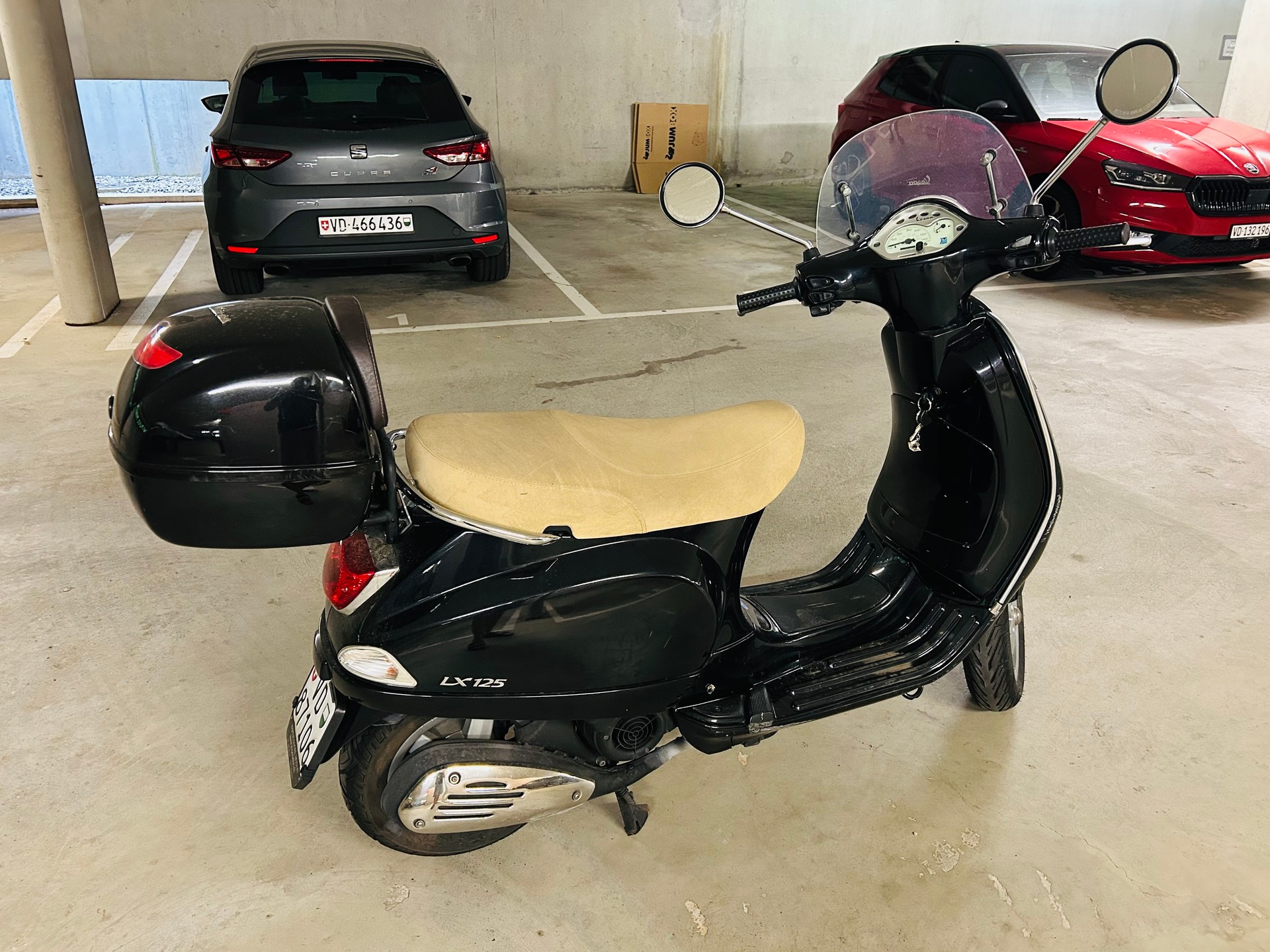 PIAGGIO Vespa 125 LX4-image-2