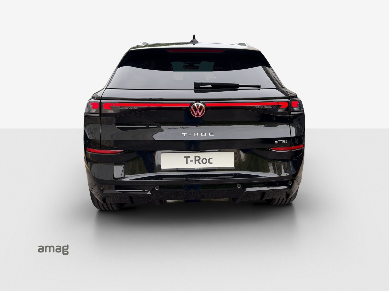 VW T-Roc 1.5 eTSI mHEV R-Line DSG-showroom-element-3