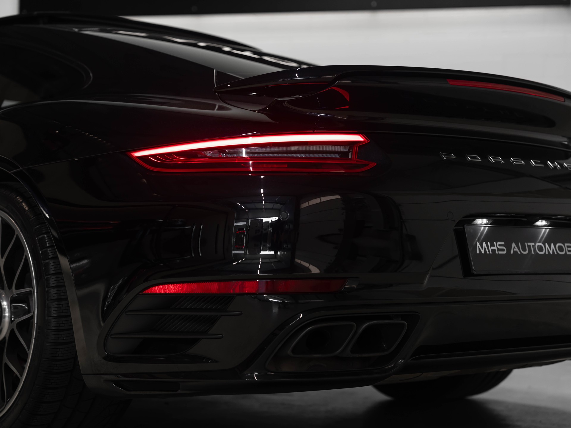 PORSCHE 911 Turbo PDK-image-24