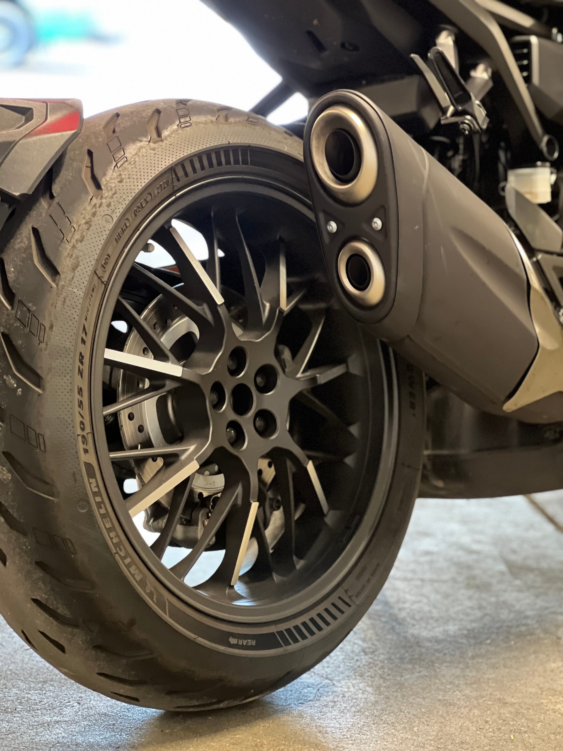 HONDA CB 1000 R Black Edition-image-8