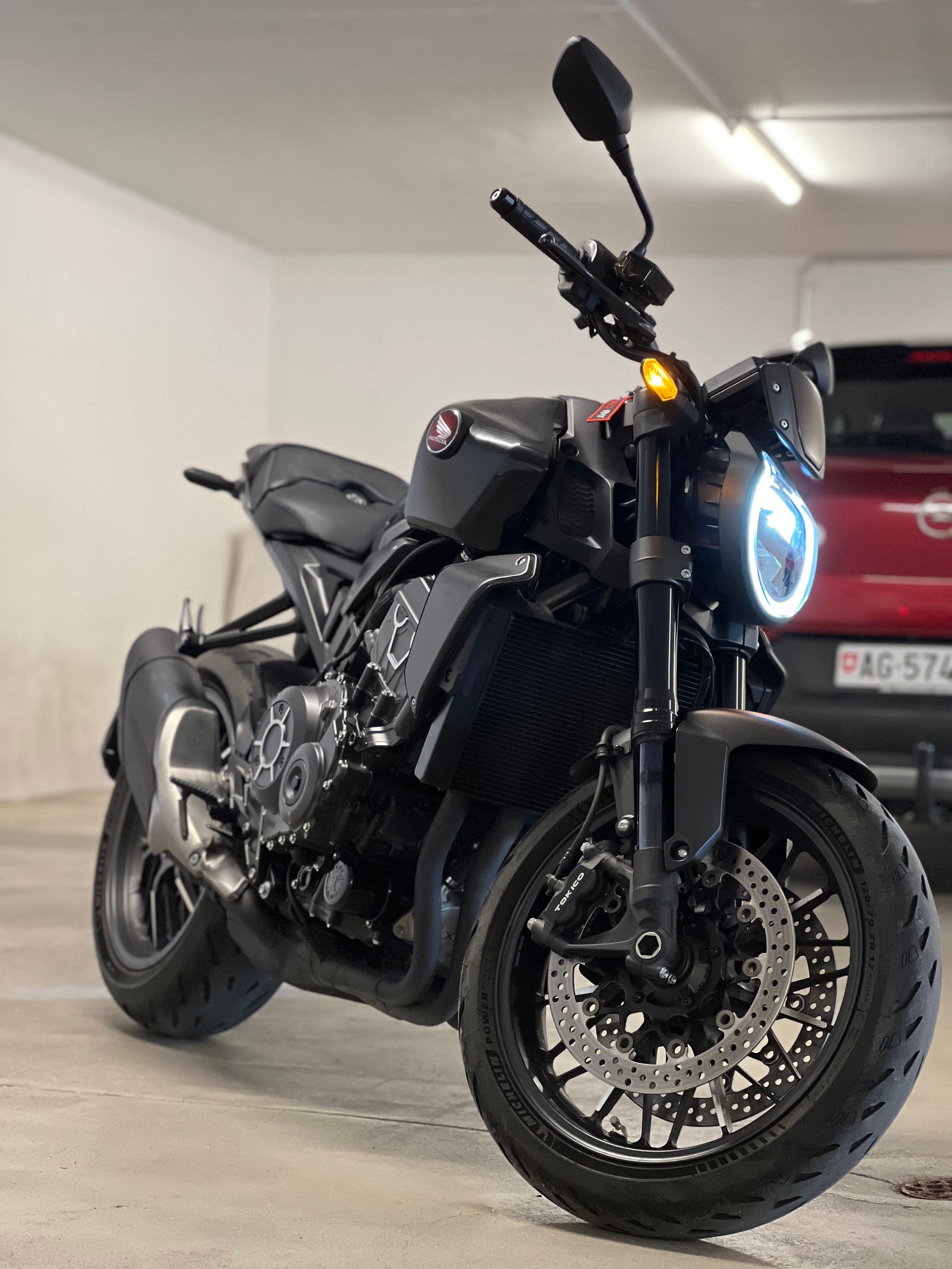 HONDA CB 1000 R Black Edition-image-2