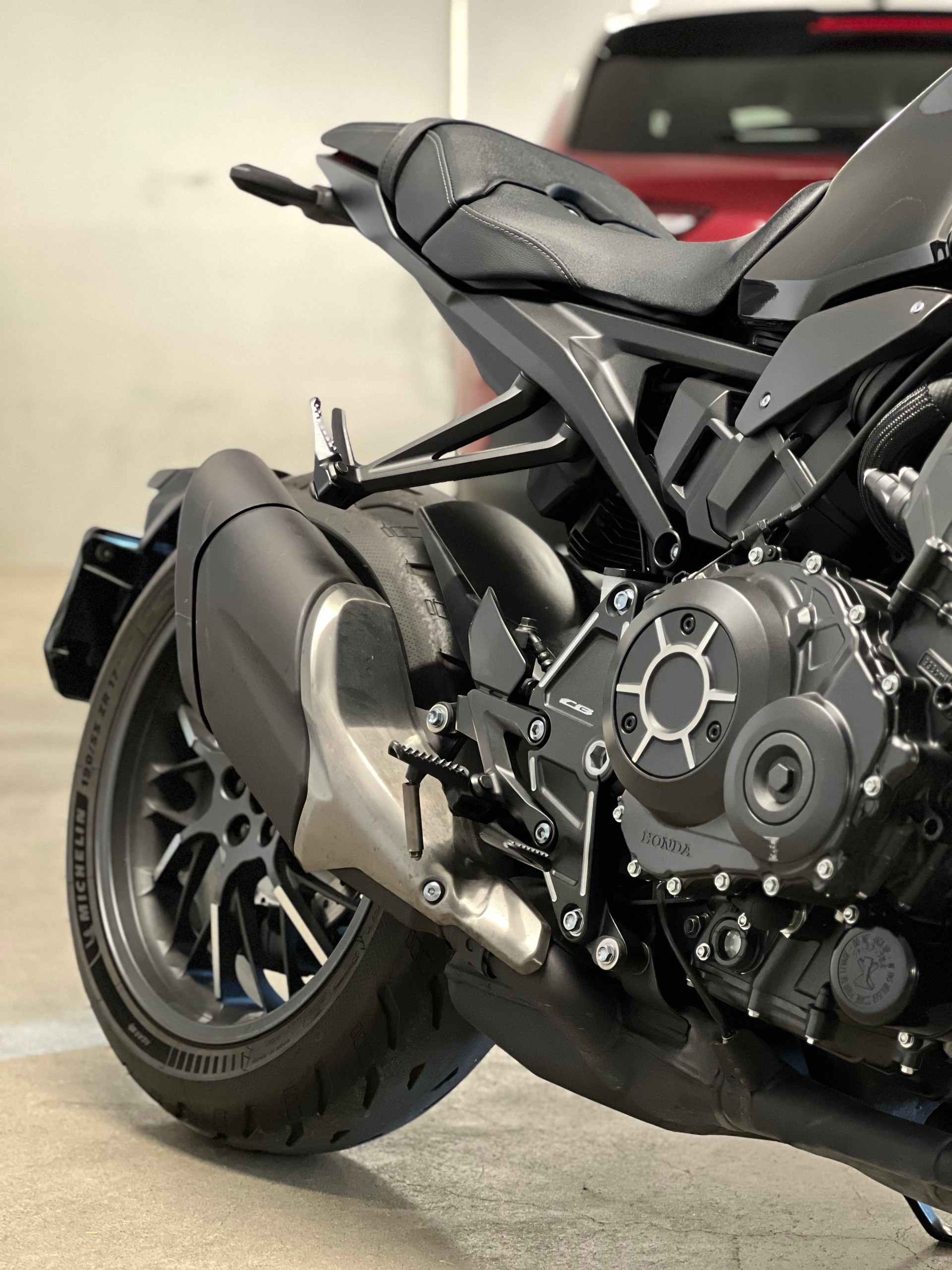HONDA CB 1000 R Black Edition-image-7