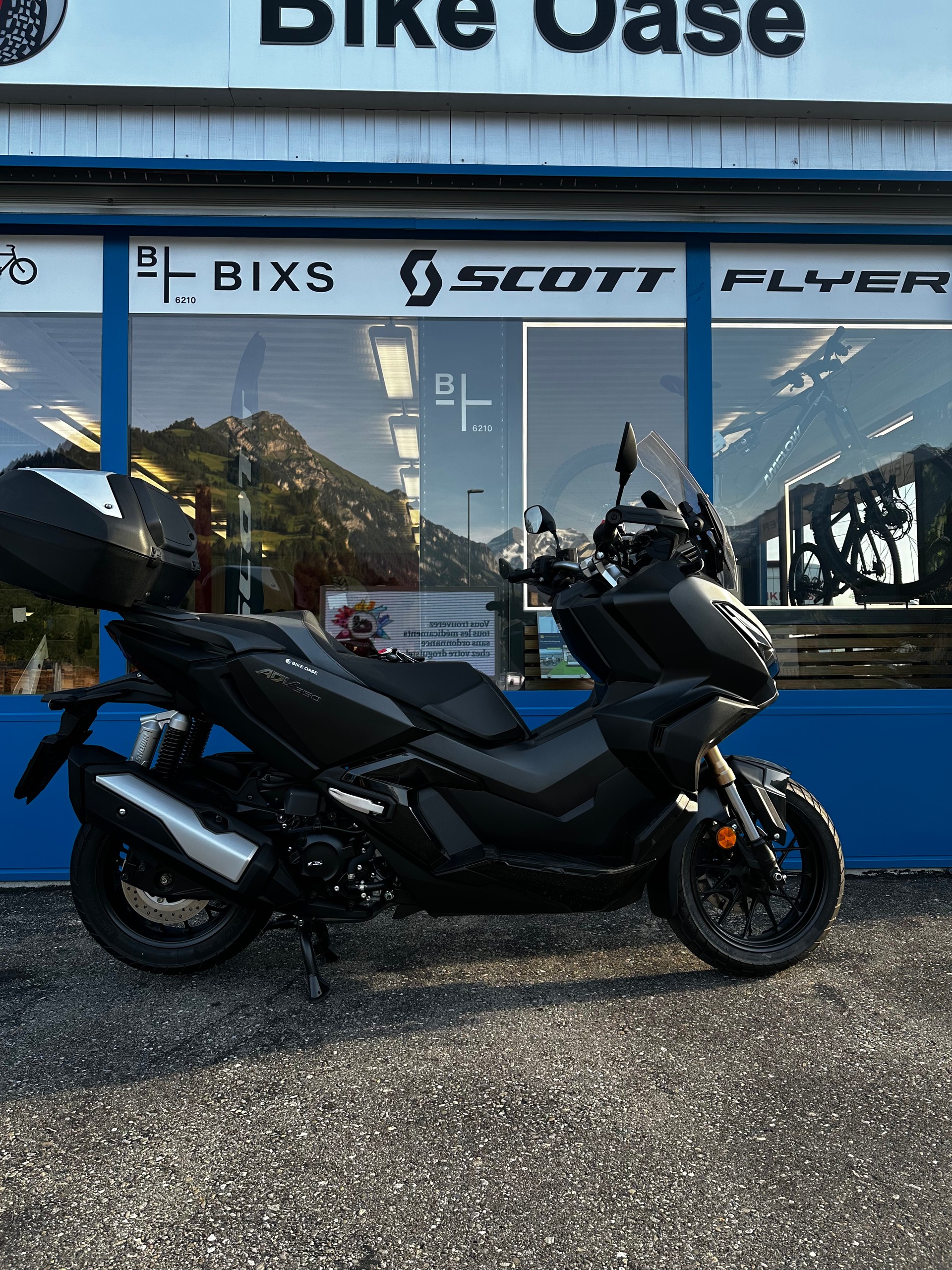 HONDA ADV 350 (Kundenauftrag)-image-0