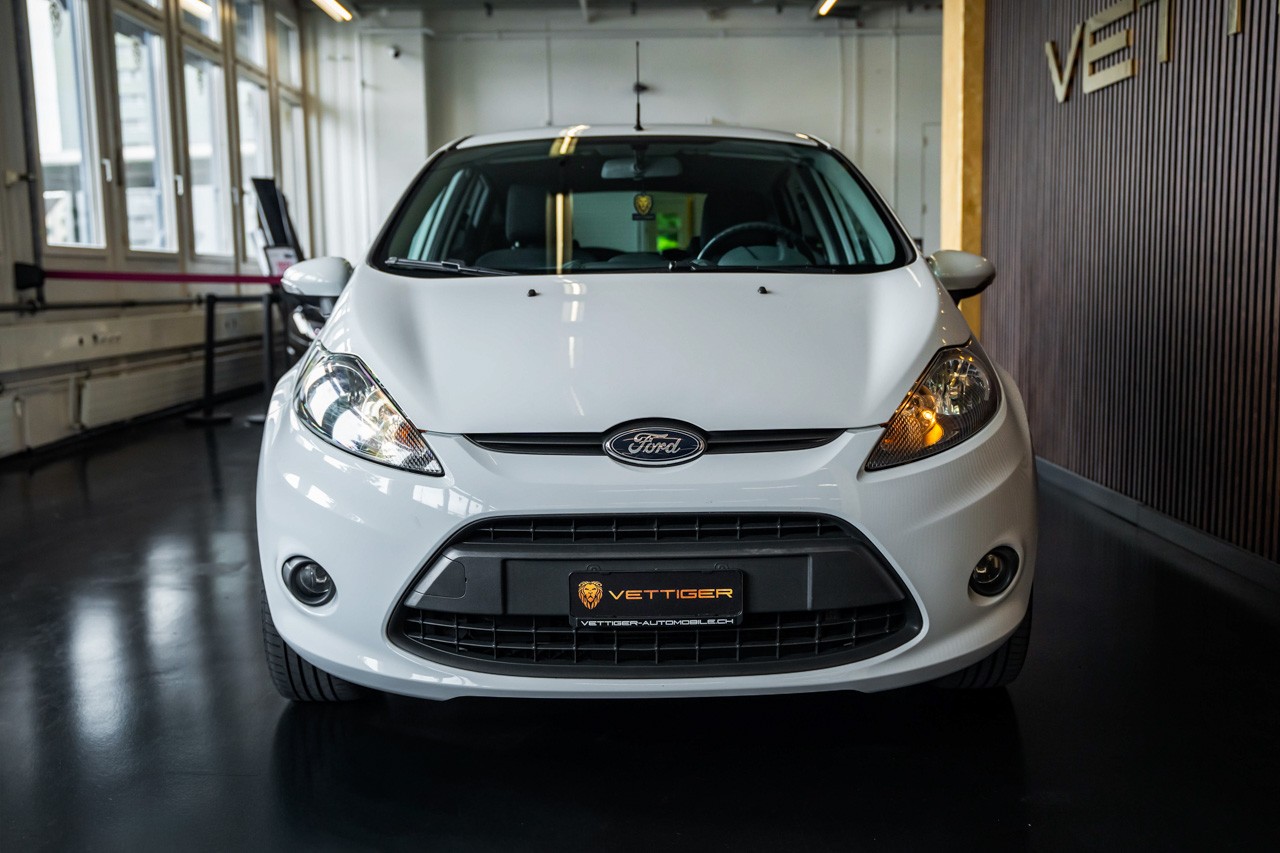 FORD Fiesta 1.25 16V Colourline-showroom-element-1