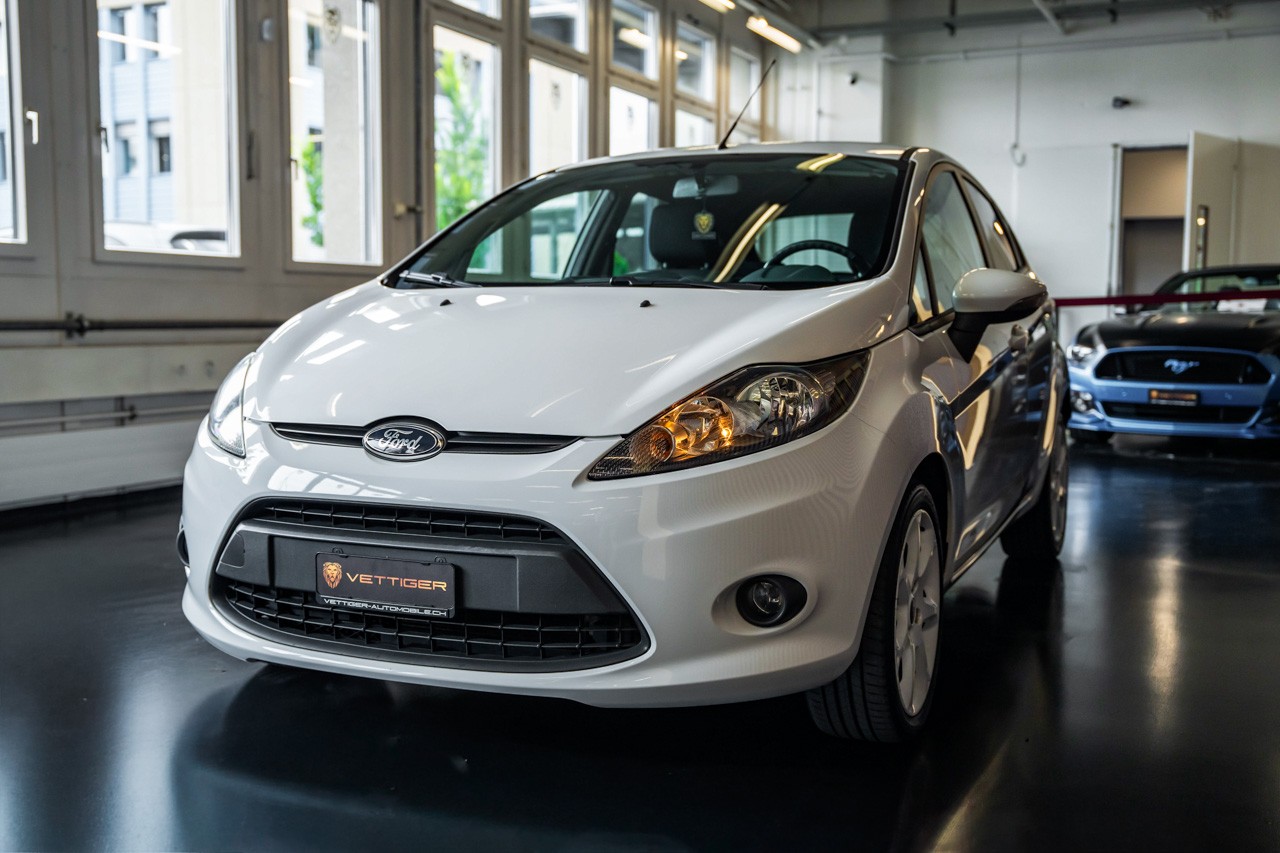 FORD Fiesta 1.25 16V Colourline-showroom-element-2