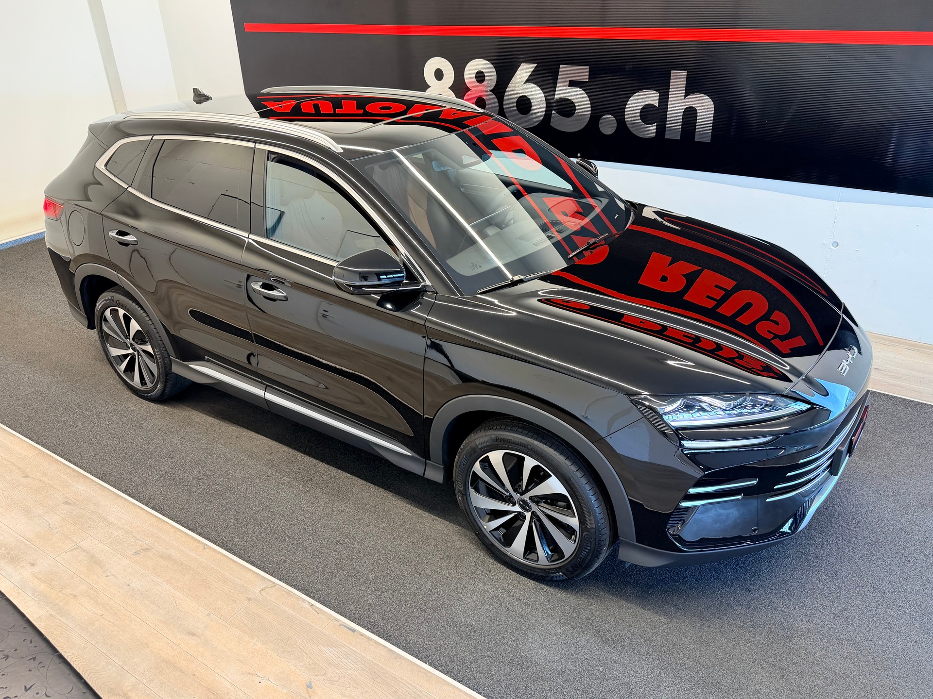 BYD Seal U DM-i Design AWD-showroom-element-3