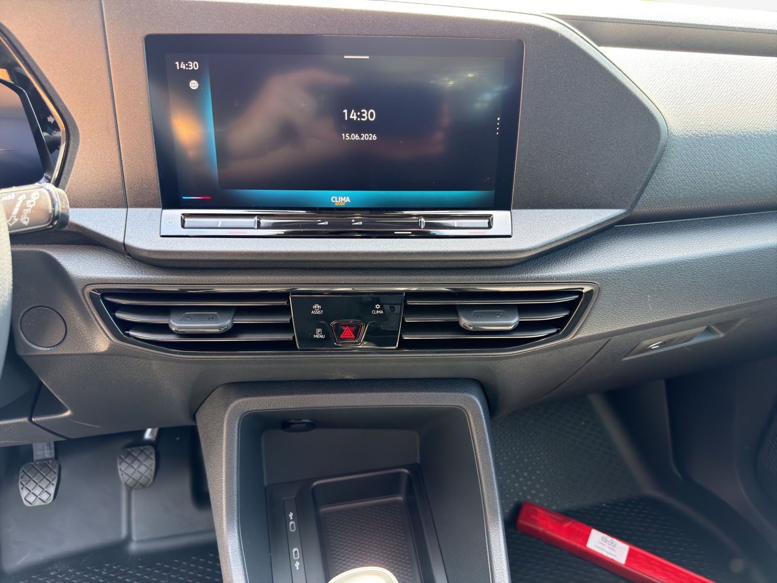 VW Caddy Cargo 2.0TDI 4Motion-image-9