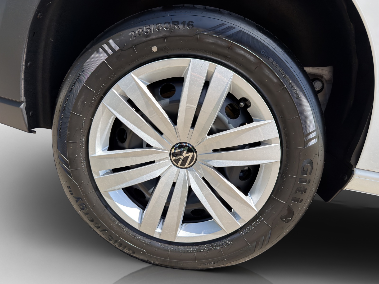 VW Caddy Cargo 2.0TDI 4Motion-image-13