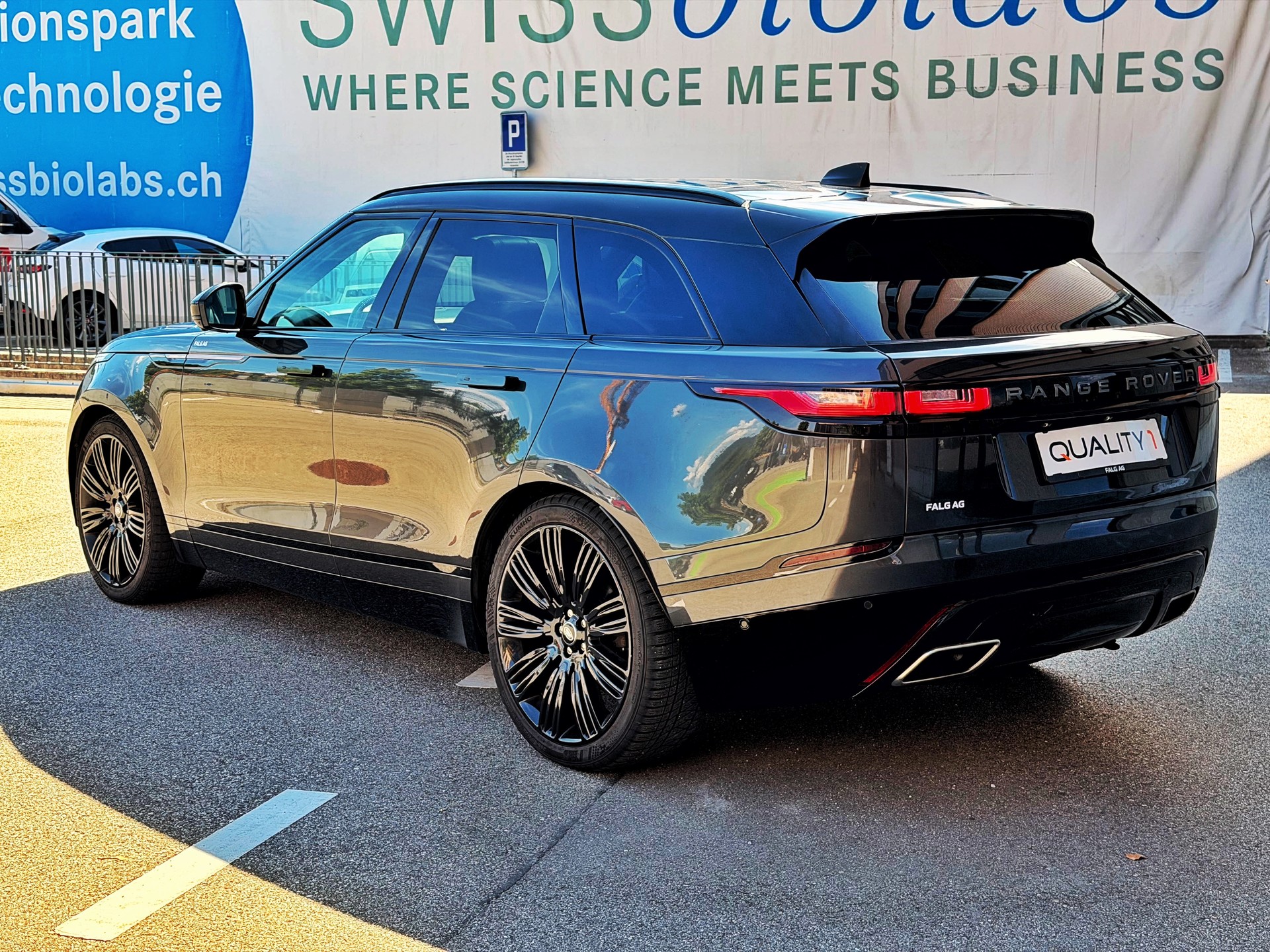 LAND ROVER Range Rover Velar R-Dynamic D 300 HSE Automatic-showroom-element-2