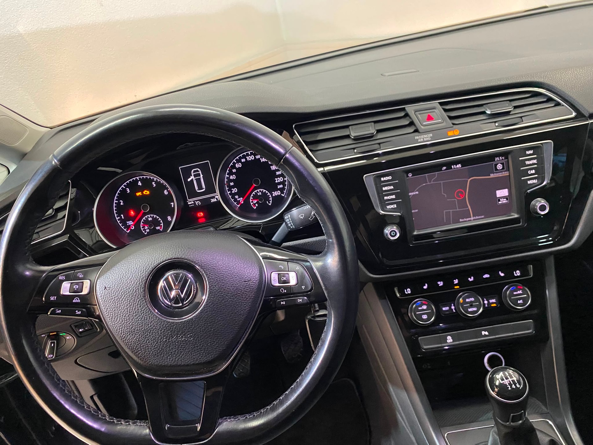 VW Touran 1.4 TSI BlueMotion Technology Comfortline-image-9