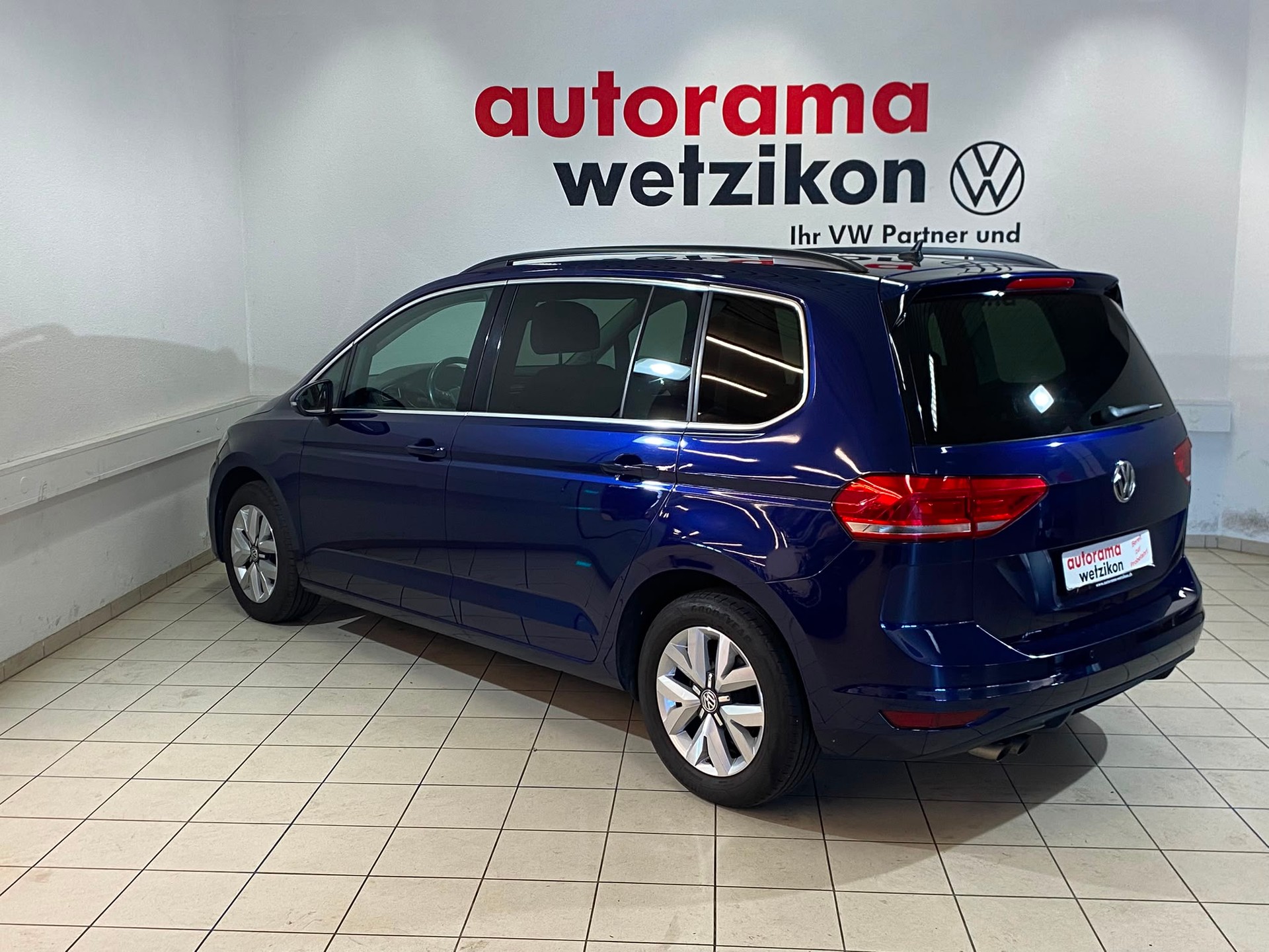 VW Touran 1.4 TSI BlueMotion Technology Comfortline-showroom-element-2