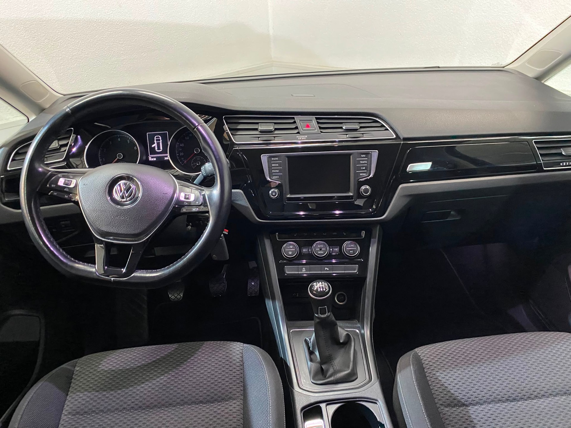 VW Touran 1.4 TSI BlueMotion Technology Comfortline-image-10