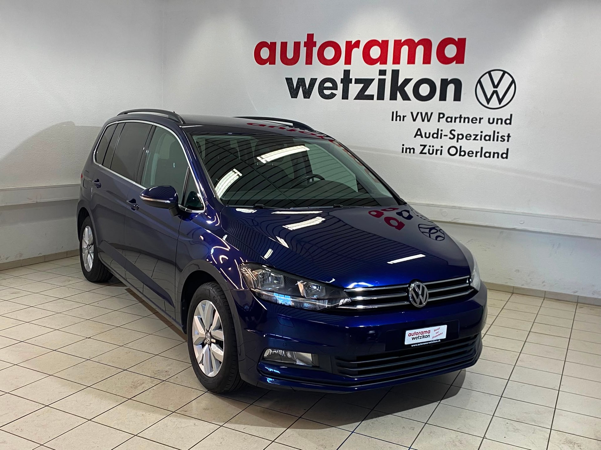 VW Touran 1.4 TSI BlueMotion Technology Comfortline-showroom-element-1