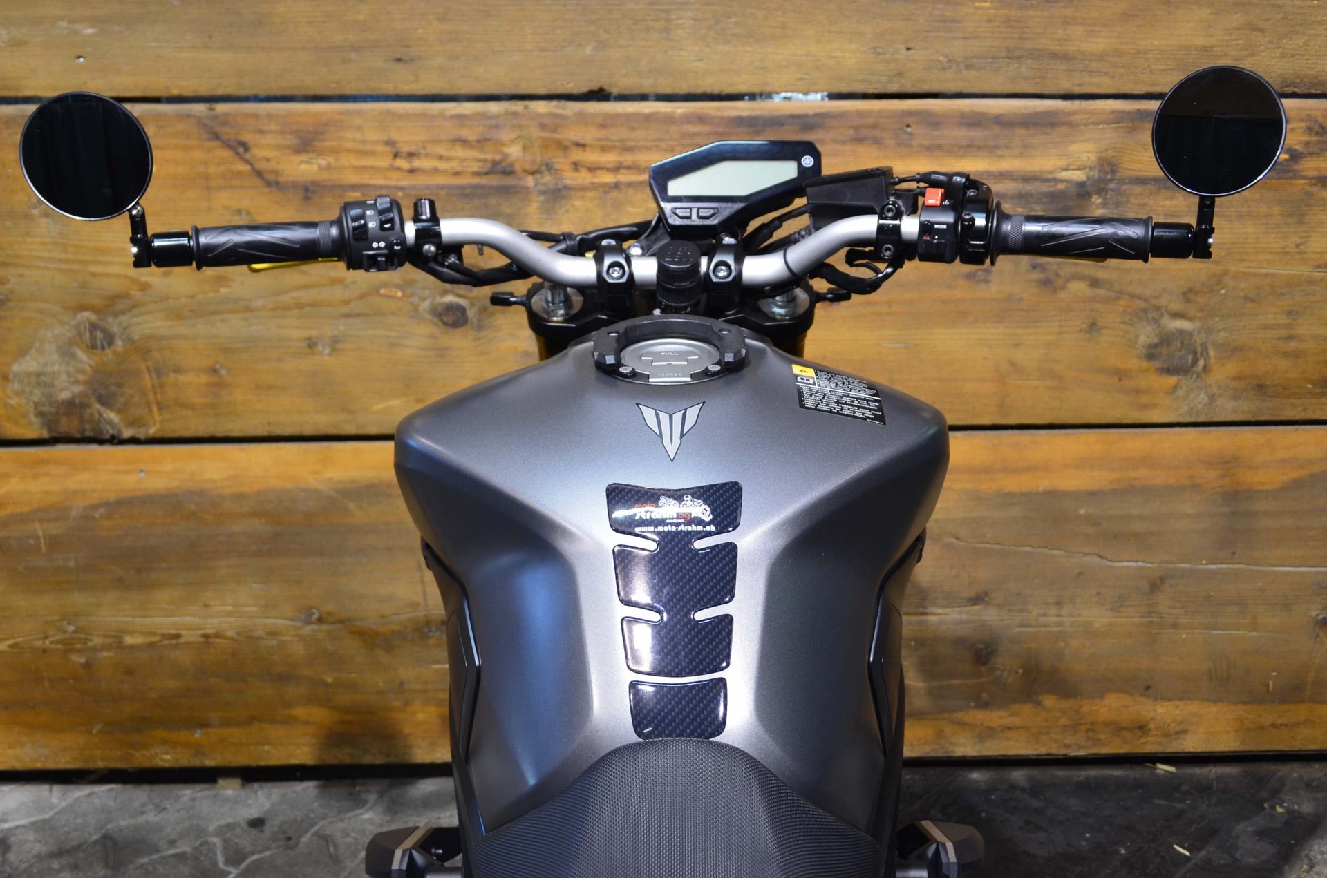 YAMAHA MT-09 ABS-image-2