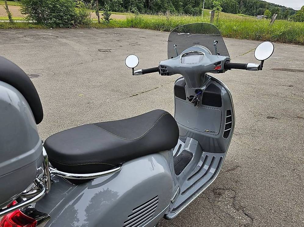 PIAGGIO Vespa GTS 300 HPE Super Tech ABS/ASR-image-4