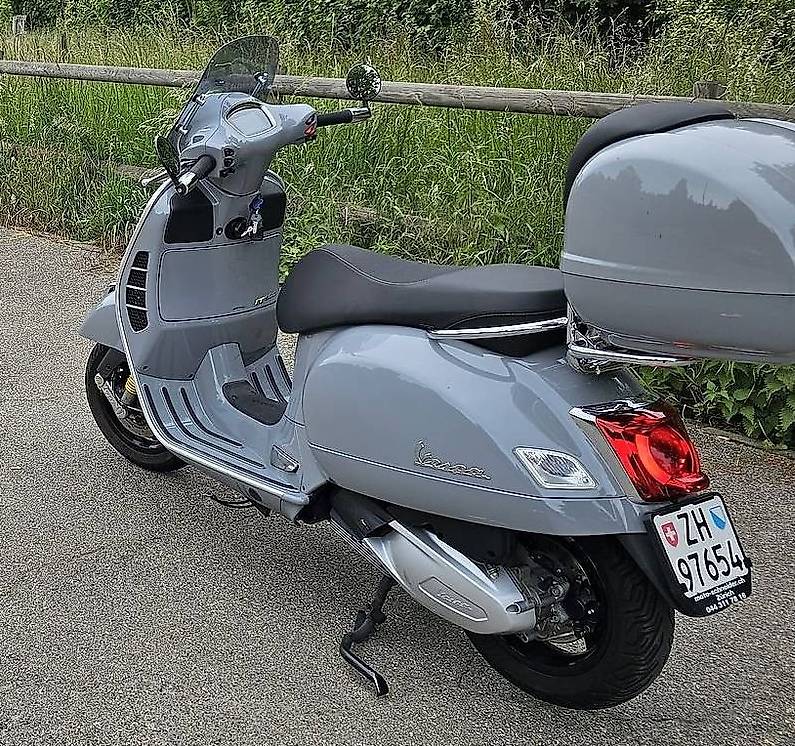 PIAGGIO Vespa GTS 300 HPE Super Tech ABS/ASR-image-2