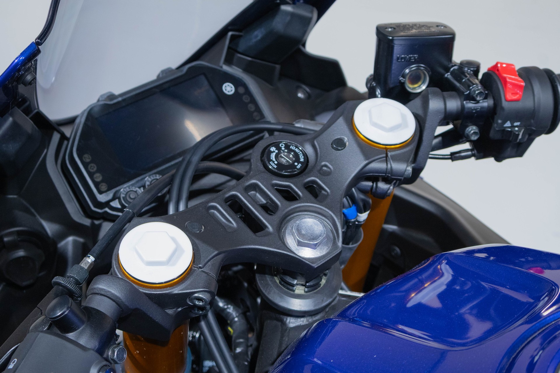 YAMAHA R3-image-10