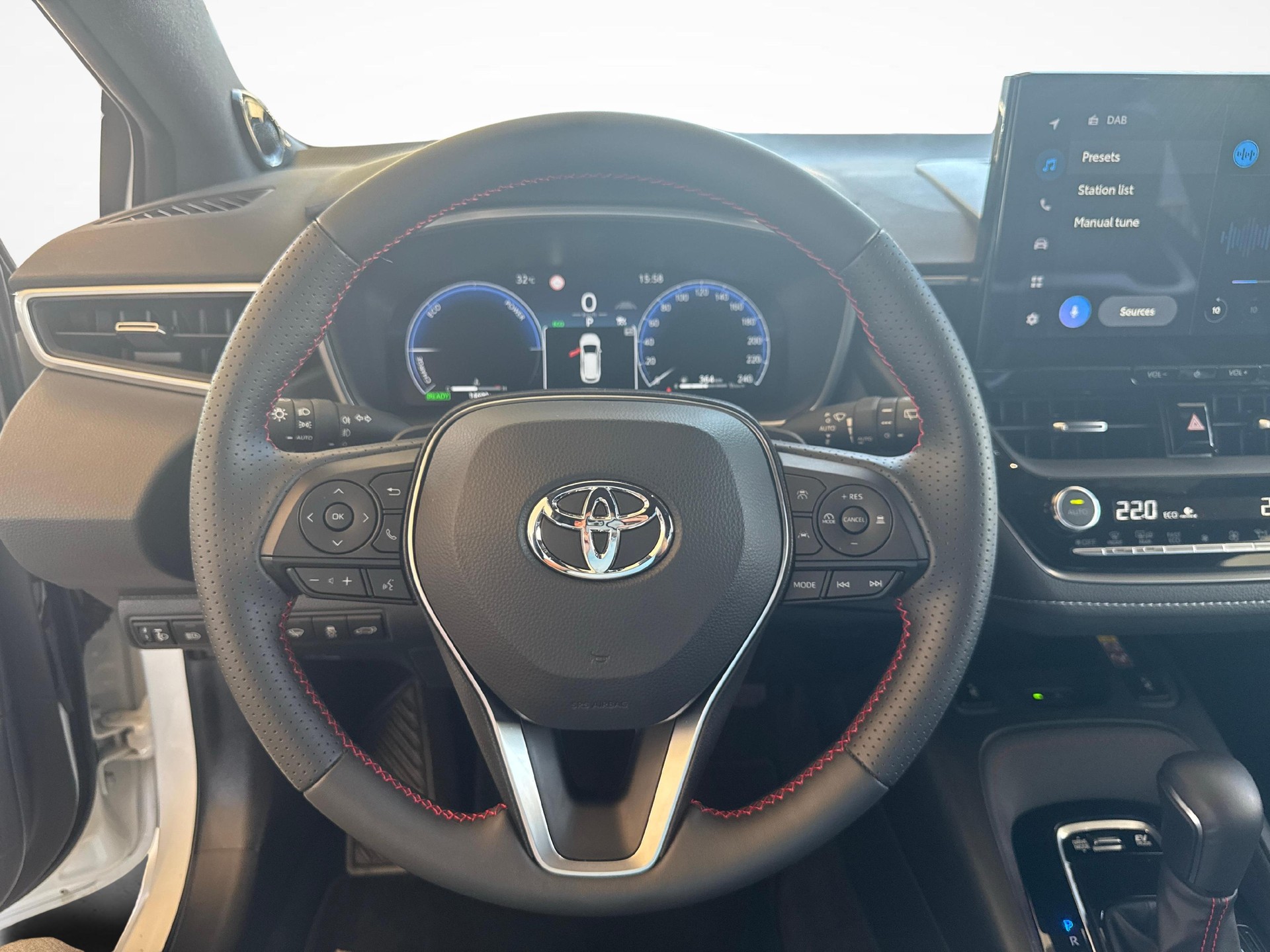 TOYOTA Corolla Touring Sports 2.0 HSD GR Sport-image-13