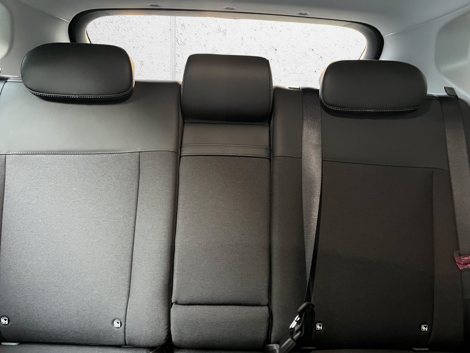 HYUNDAI Kona 1.6 GDi HEV Amplia DCT-image-10