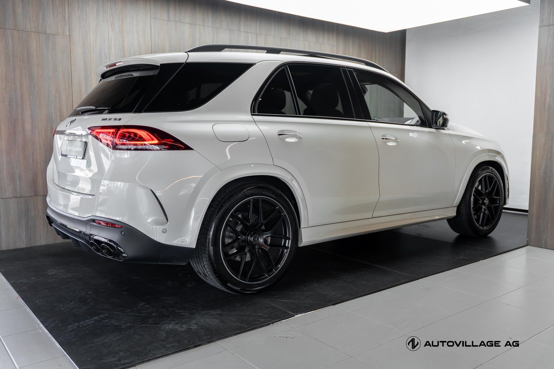 MERCEDES-BENZ GLE 53 AMG 4Matic+ 9G-Speedshift-showroom-element-1