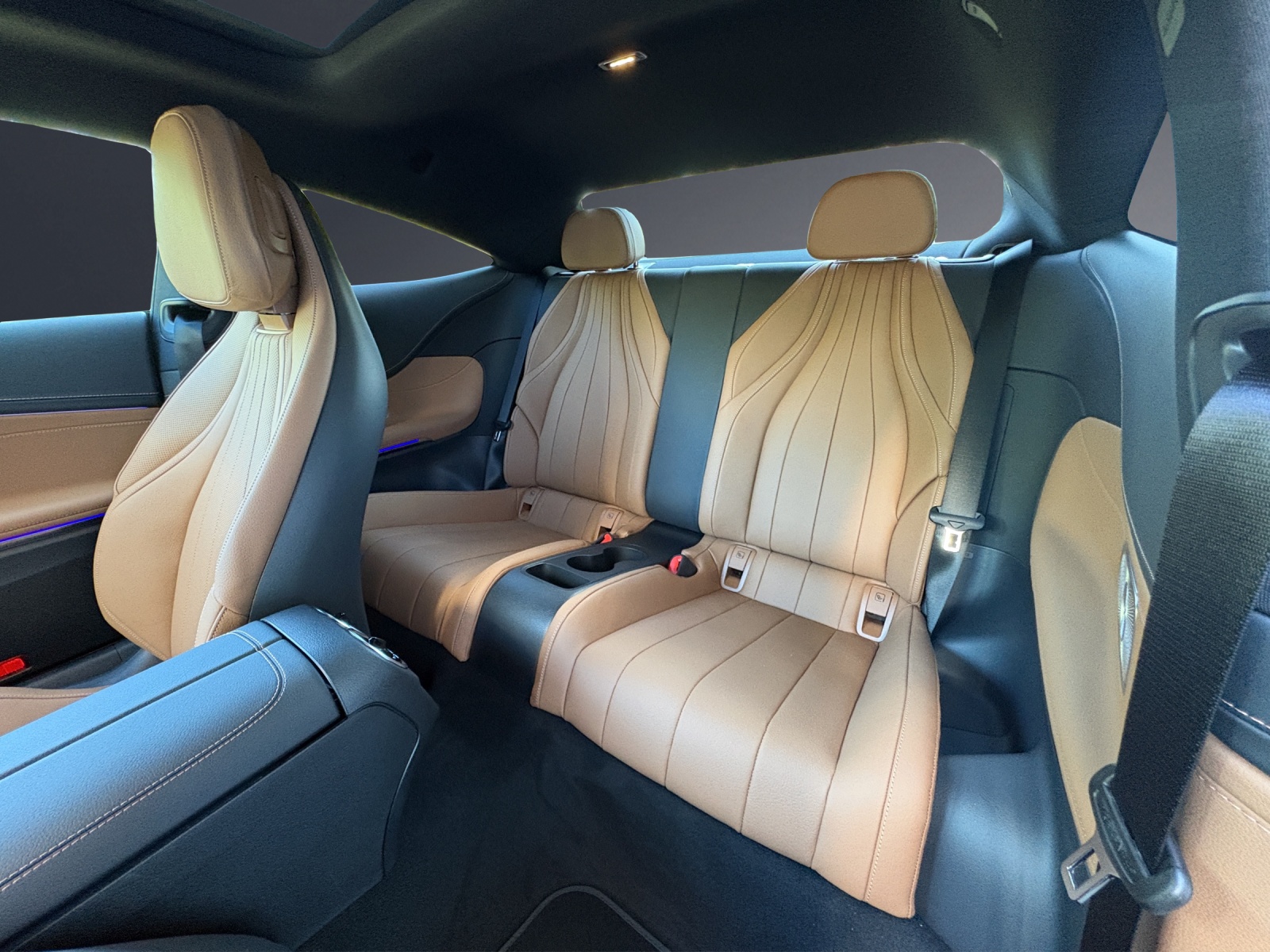 MERCEDES-BENZ CLE 200 Coupé 4Matic 9G-Tronic-image-17