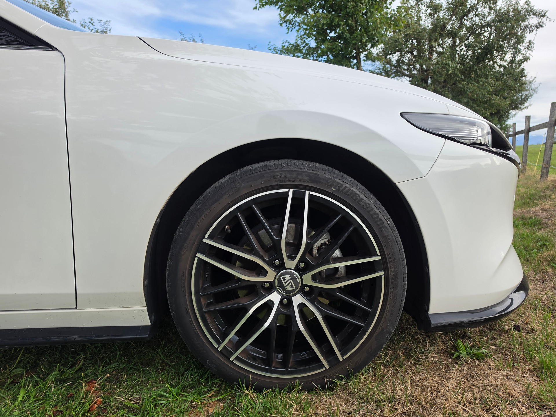 MAZDA SKYACTIV-X 2.0 180 Revolution-image-2