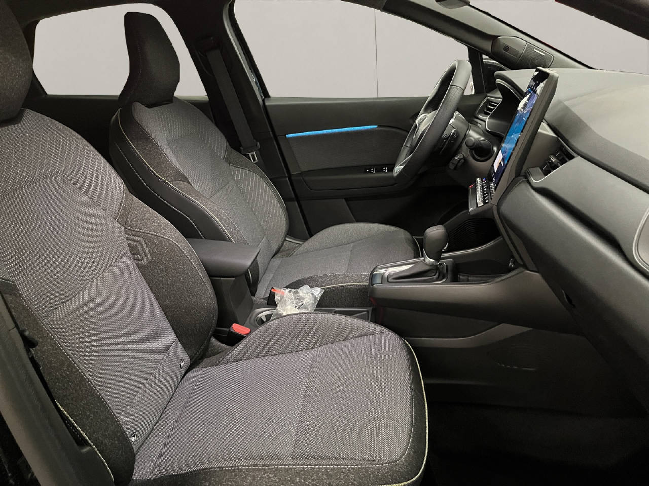 RENAULT Captur 1.3 TCe 160 techno EDC-image-13