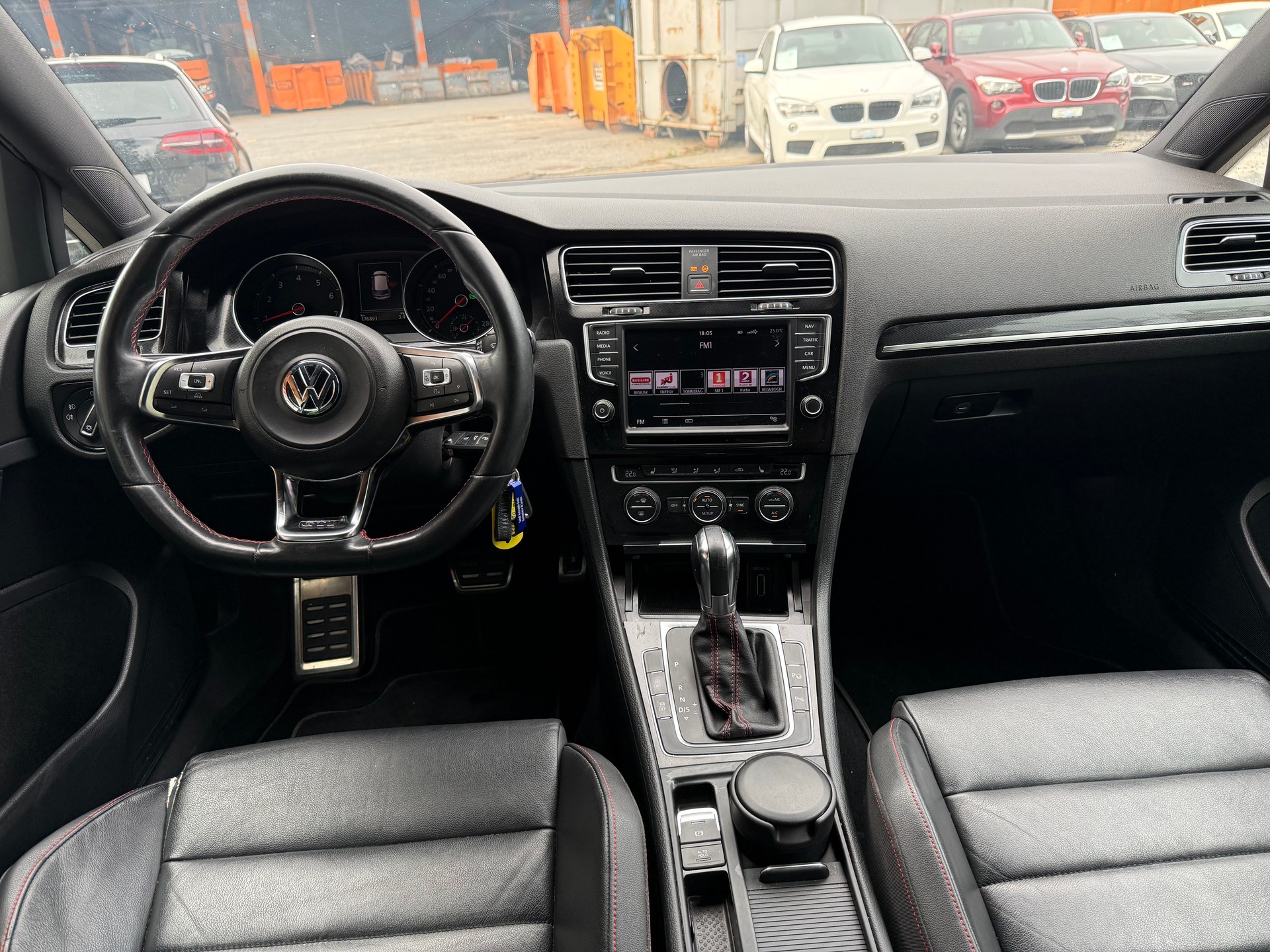 VW Golf 2.0 TSI GTI DSG-image-18