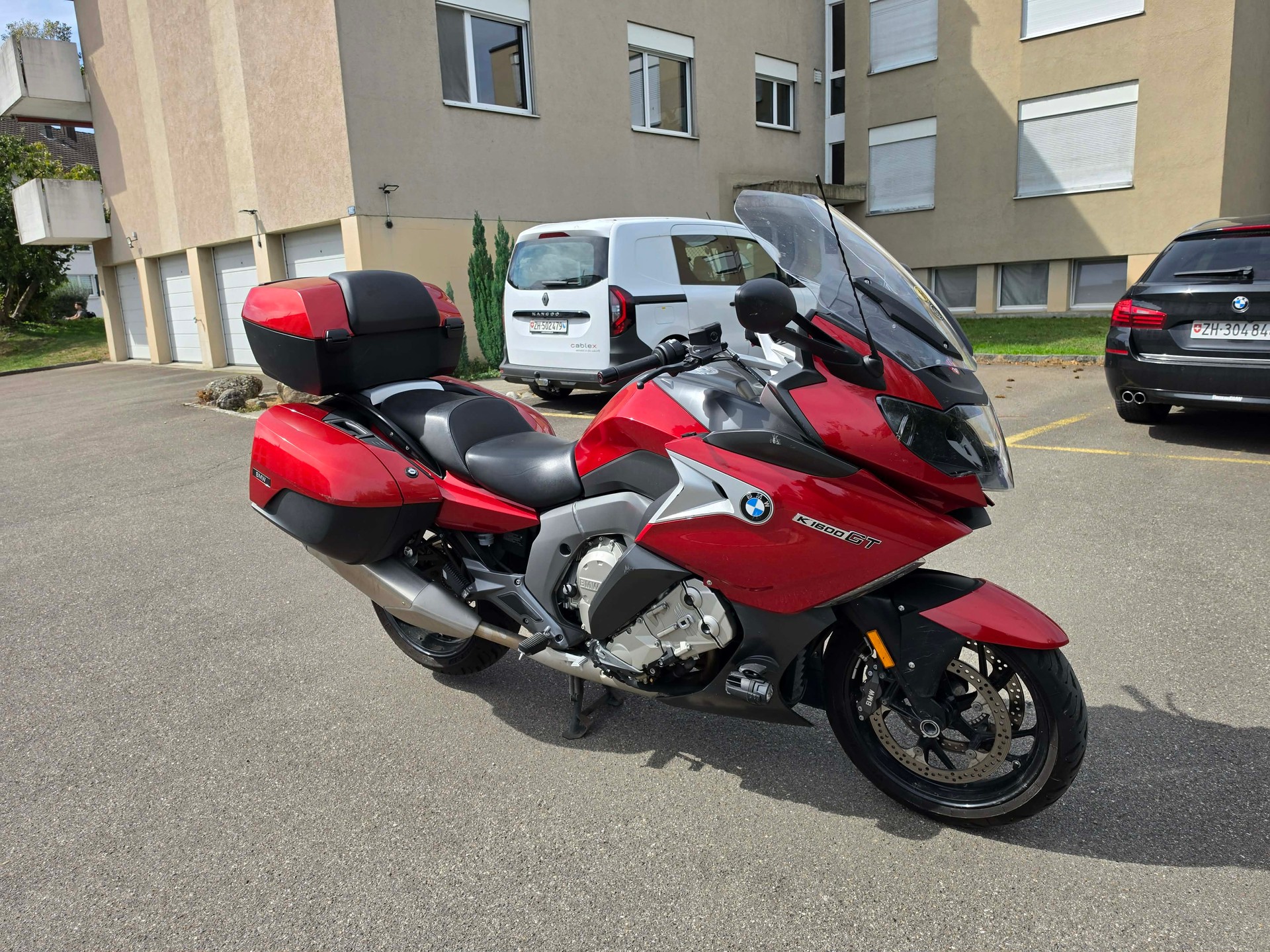 BMW K 1600 GT-image-1