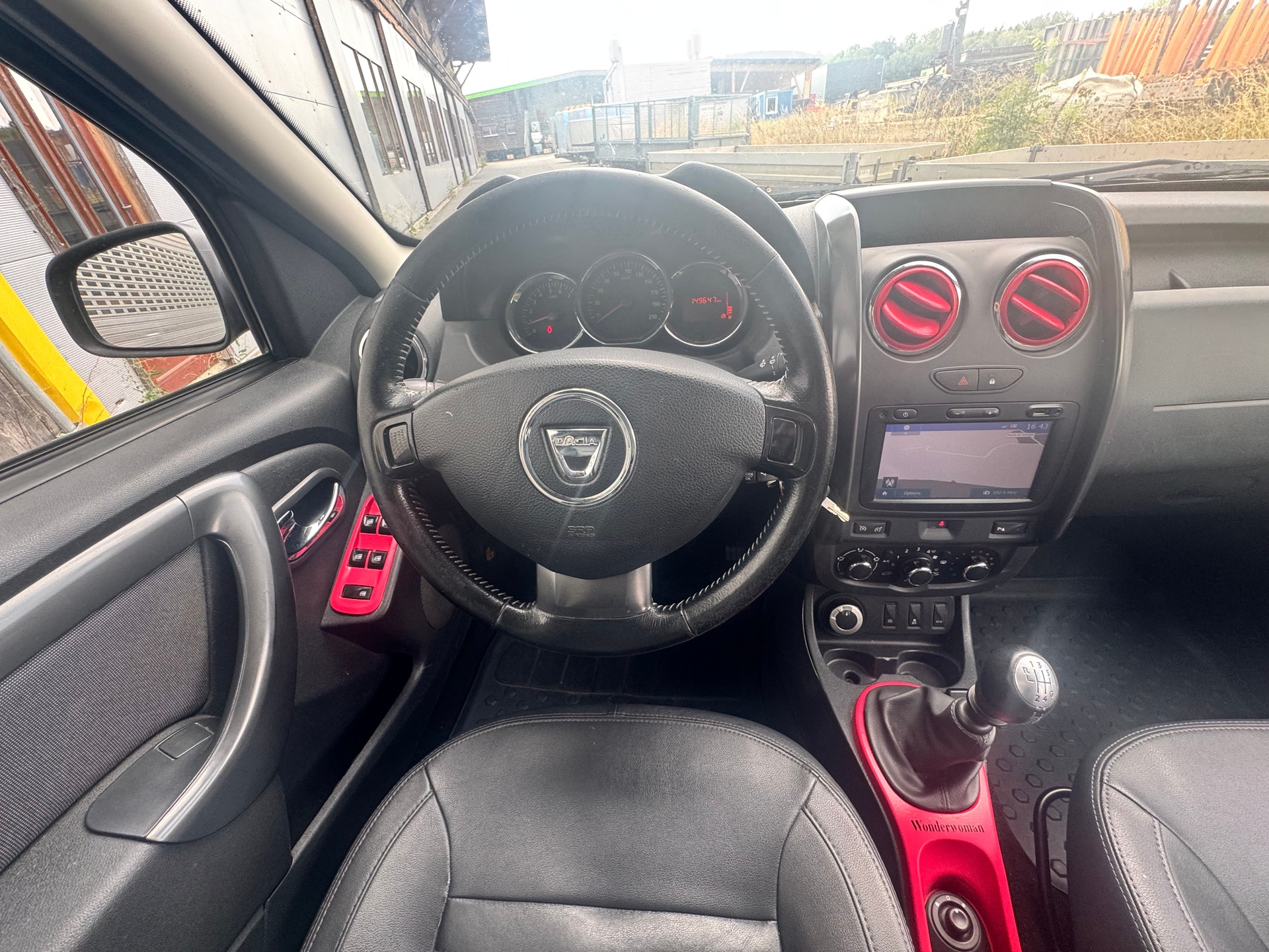 DACIA Duster 1.2 T Lauréate 4x4-image-10