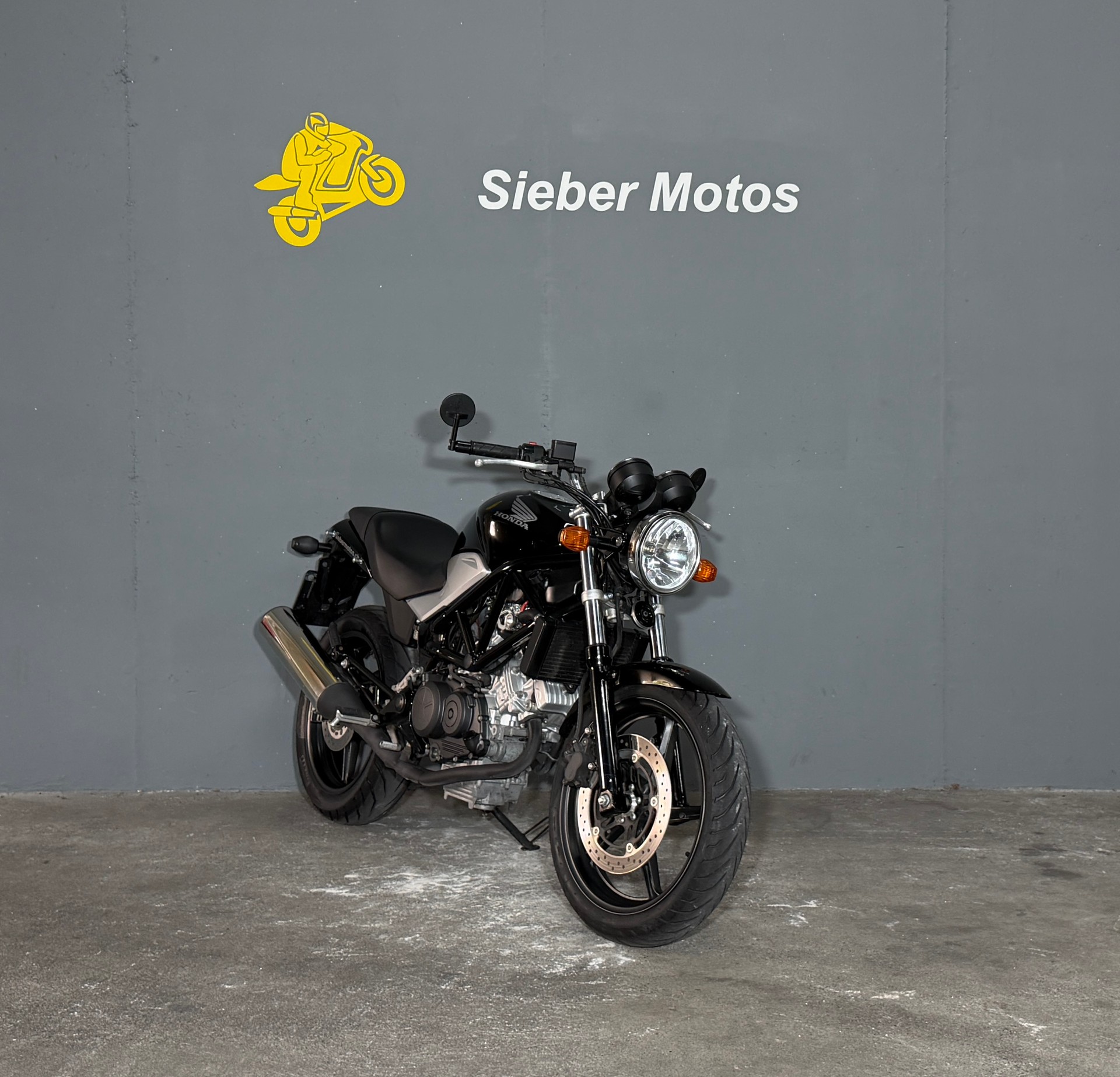 HONDA VTR 250-image-1
