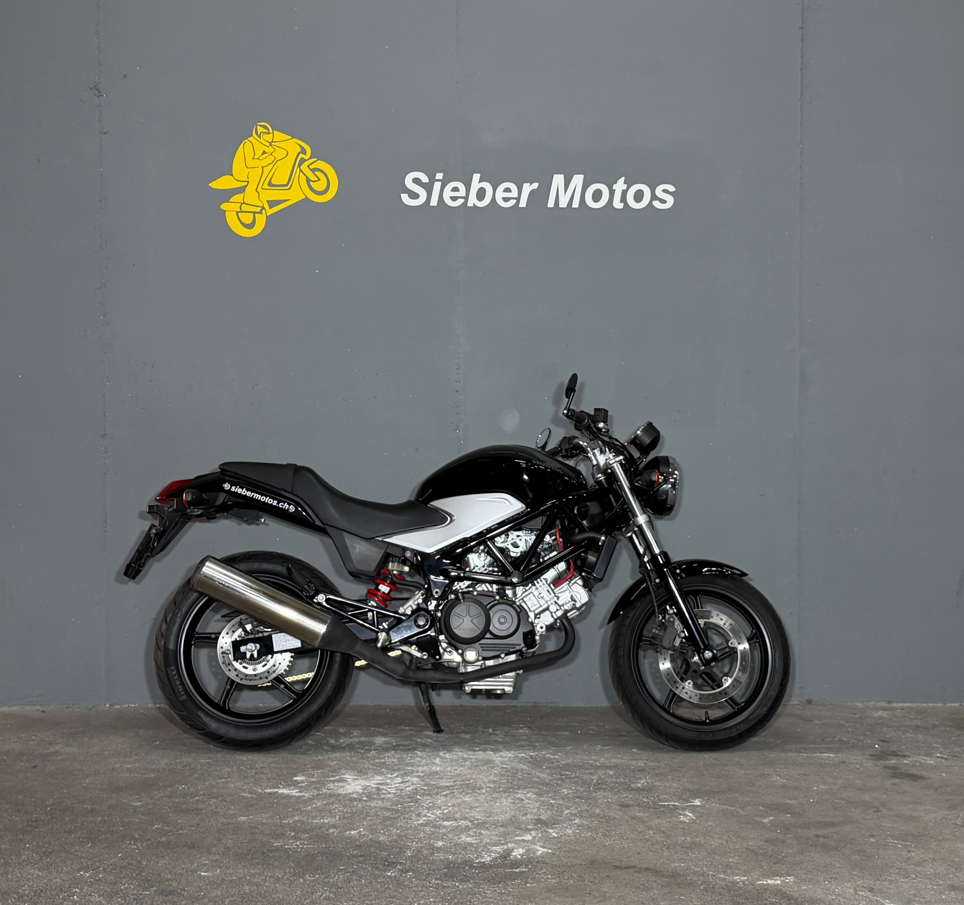 HONDA VTR 250-image-0